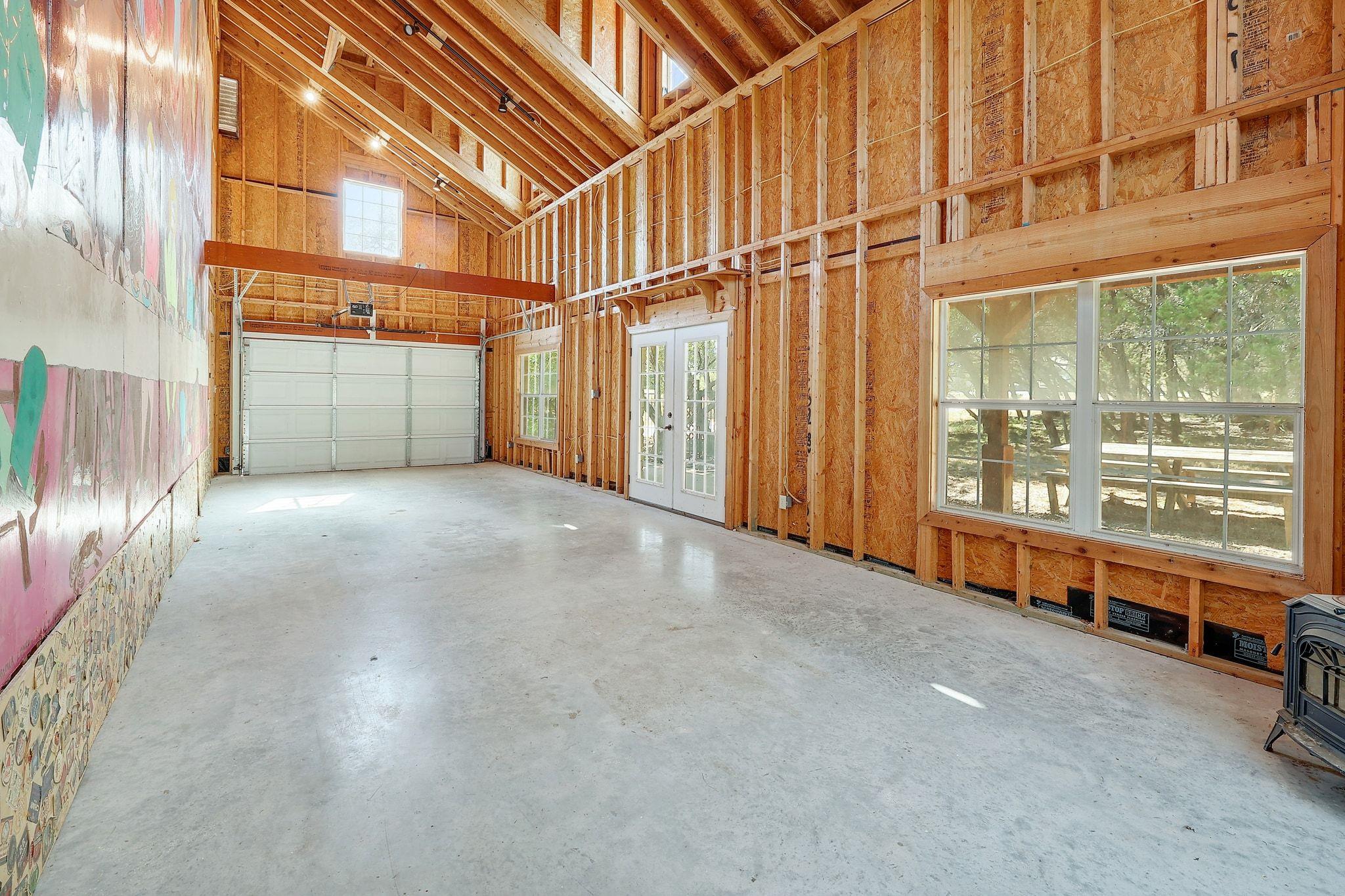 300 Rock House Dr, Liberty Hill, TX 78642