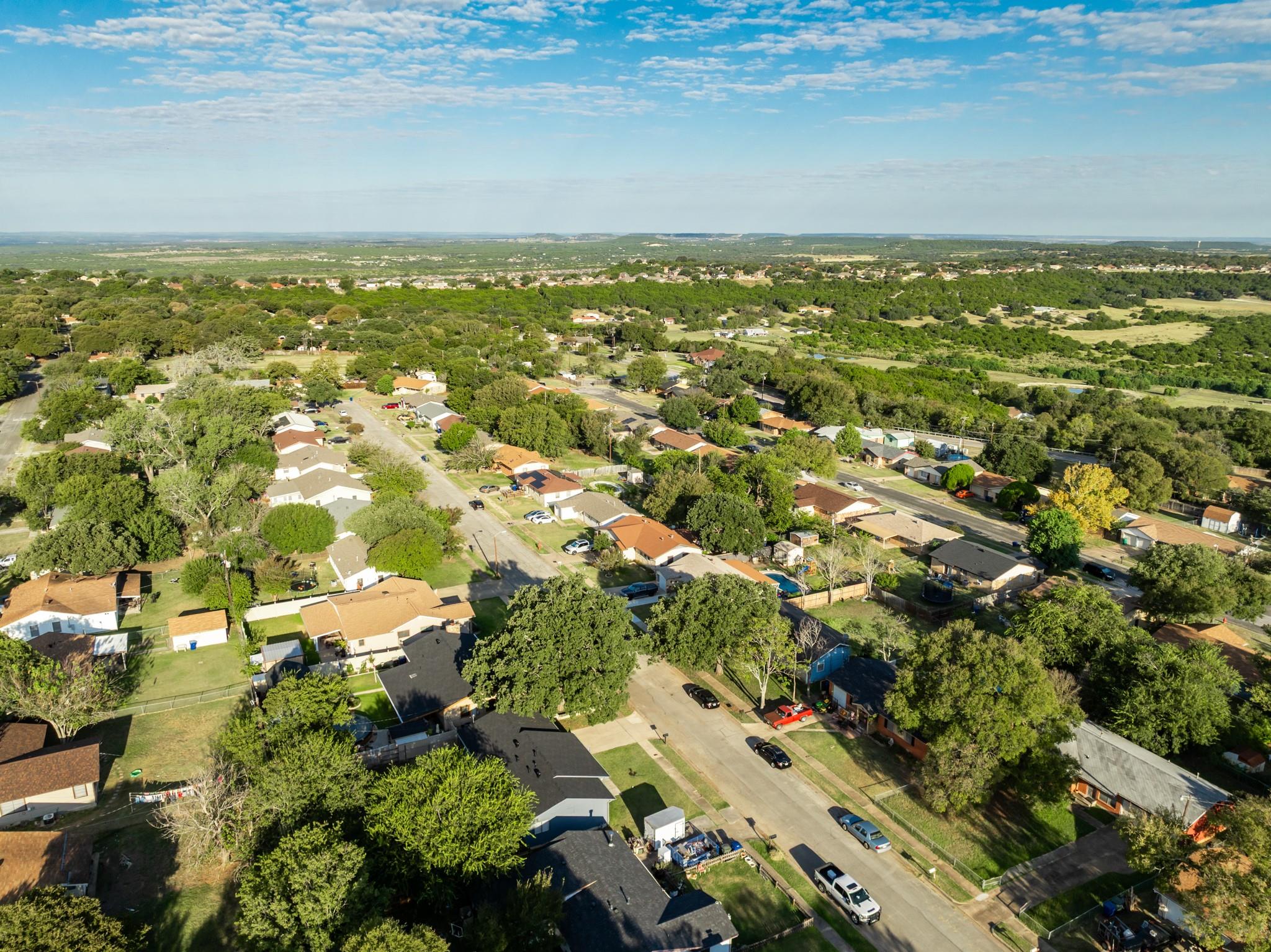 2806 Live Oak Dr, Copperas Cove, TX 76522