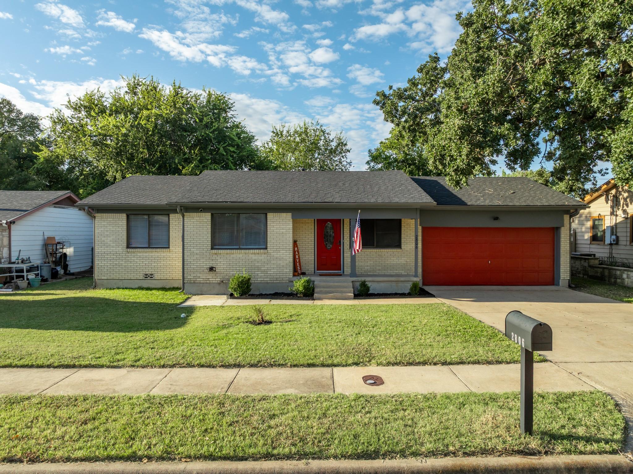 2806 Live Oak Dr, Copperas Cove, TX 76522