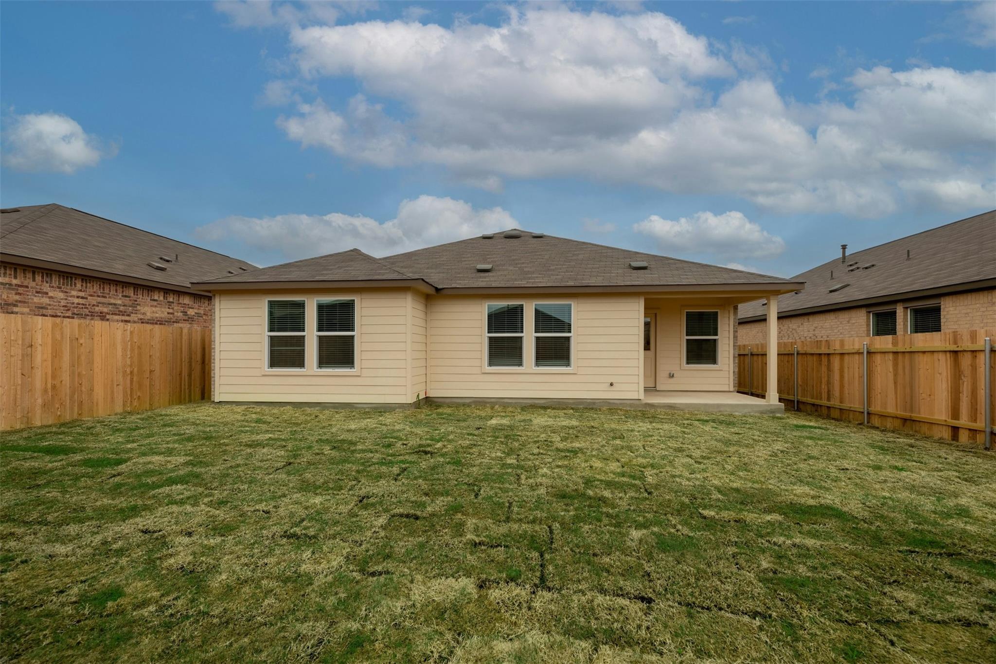 443 Sebring Cir, Hutto, TX 78634