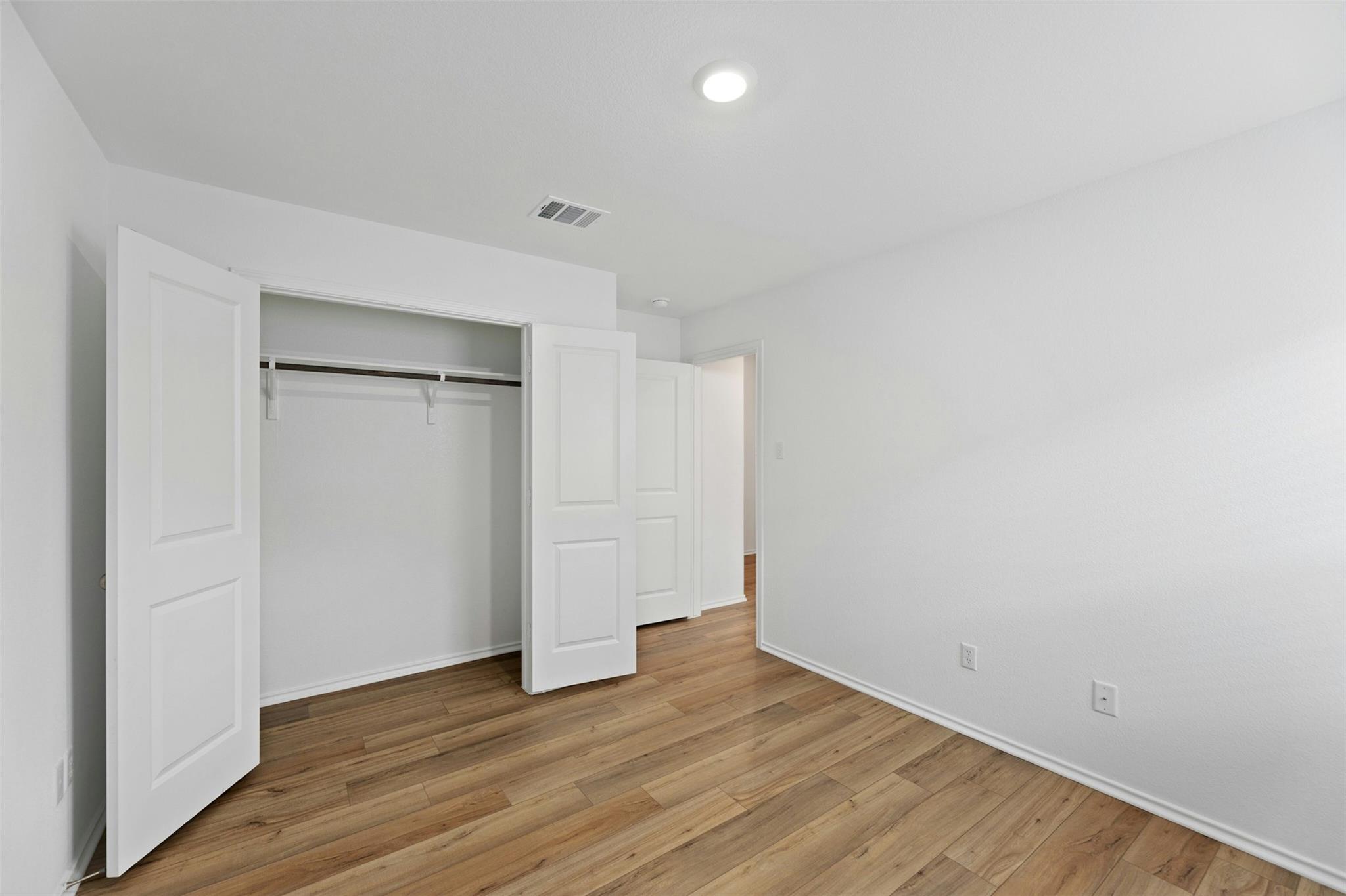 443 Sebring Cir, Hutto, TX 78634