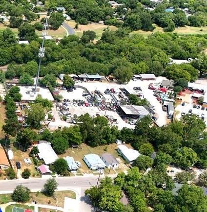 211 W Grove St, San Marcos, TX 78666