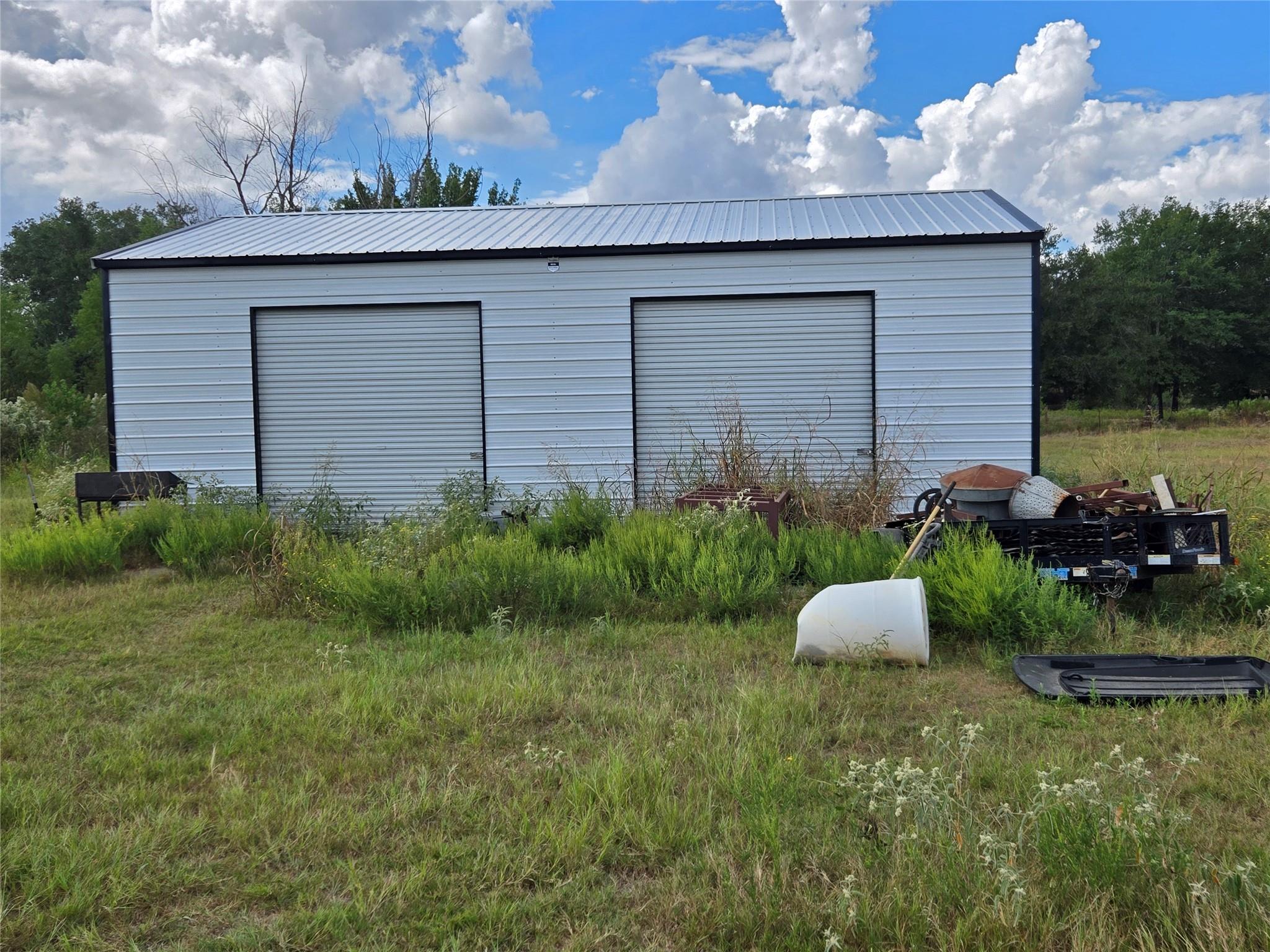 6921 Fm 1624, Lexington, TX 78947