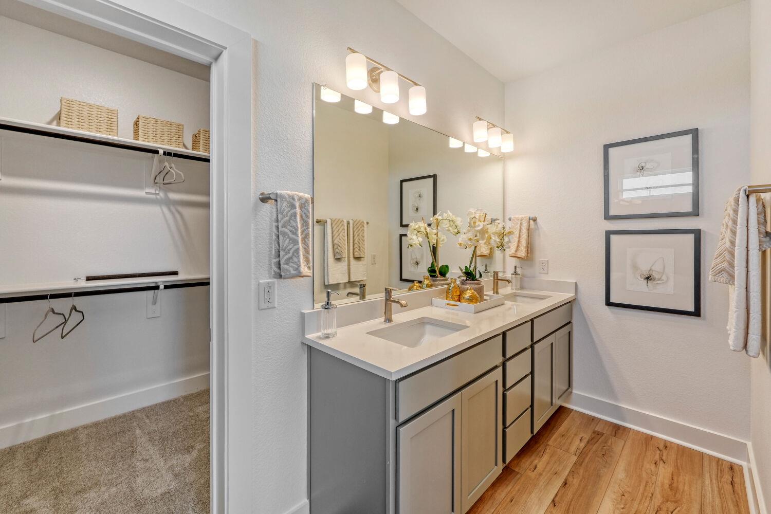 141 Sincere Dr, Kyle, TX 78640