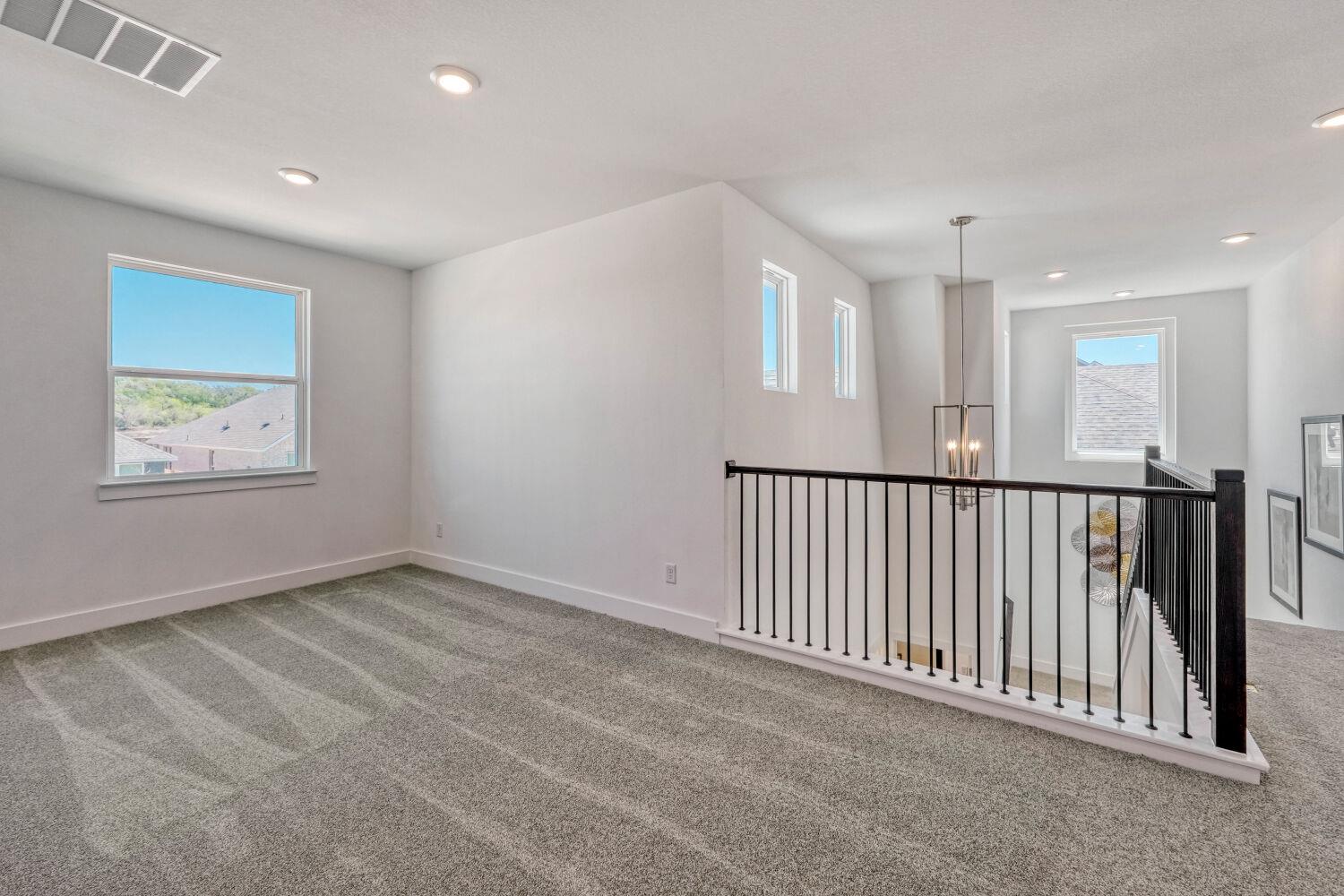 141 Sincere Dr, Kyle, TX 78640