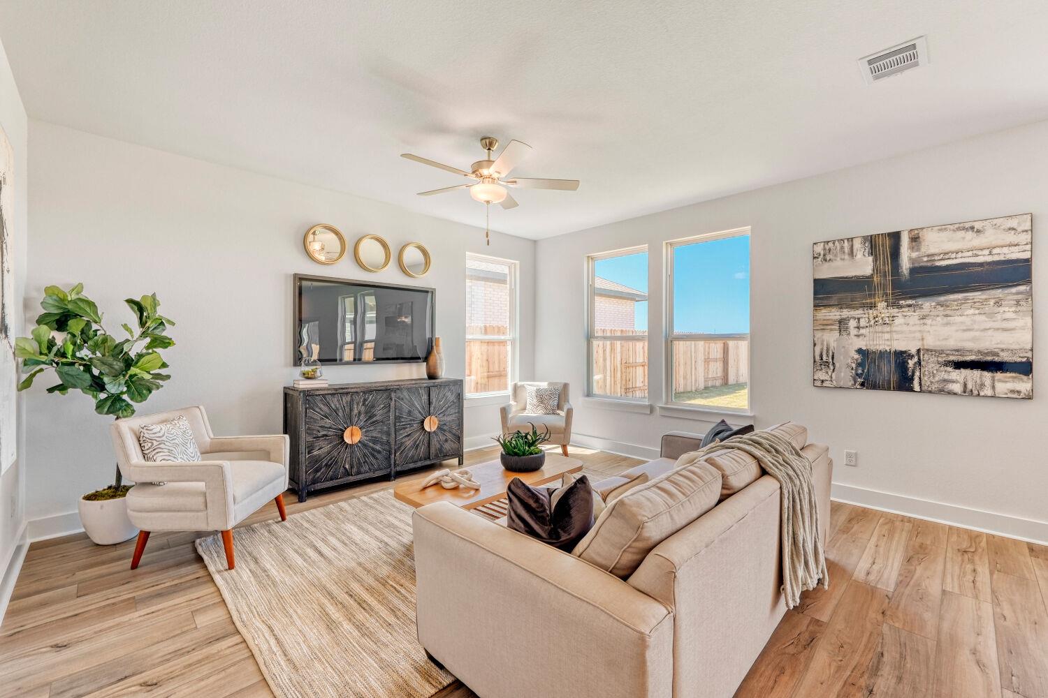 141 Sincere Dr, Kyle, TX 78640