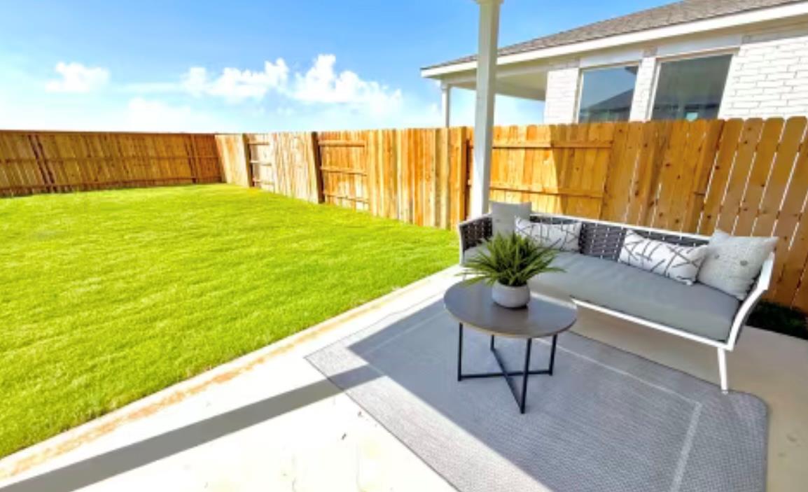 141 Sincere Dr, Kyle, TX 78640