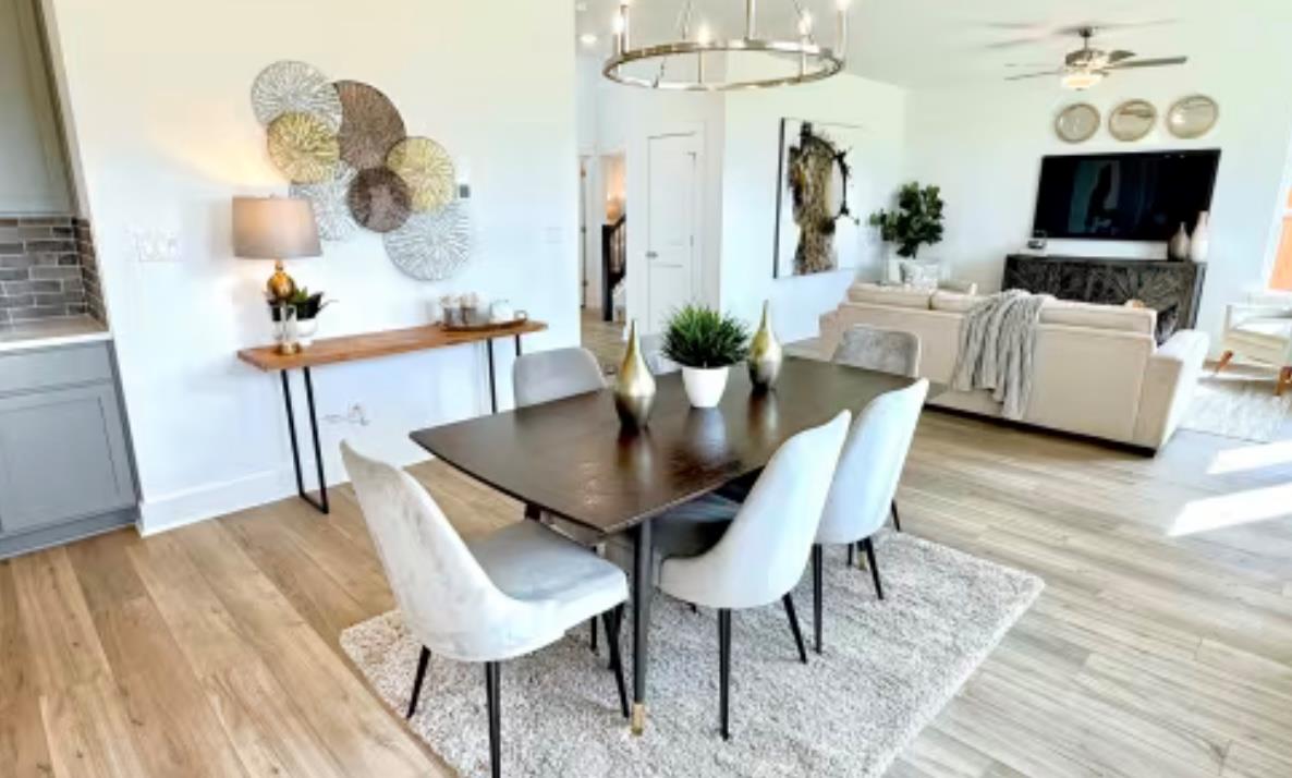 141 Sincere Dr, Kyle, TX 78640