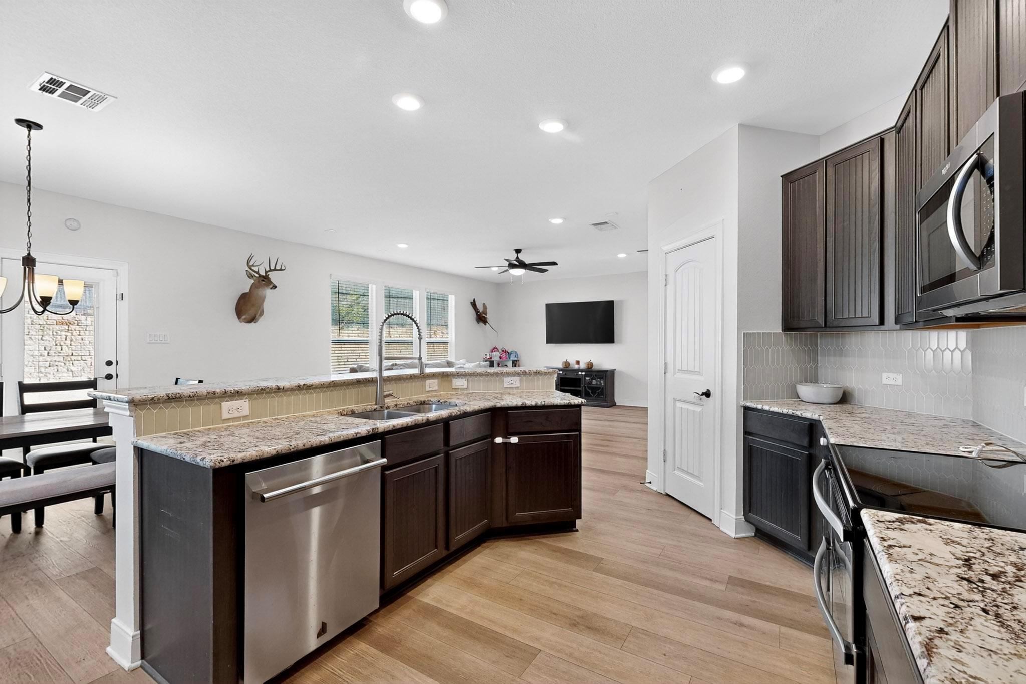 186 Azure Cv, Kyle, TX 78640