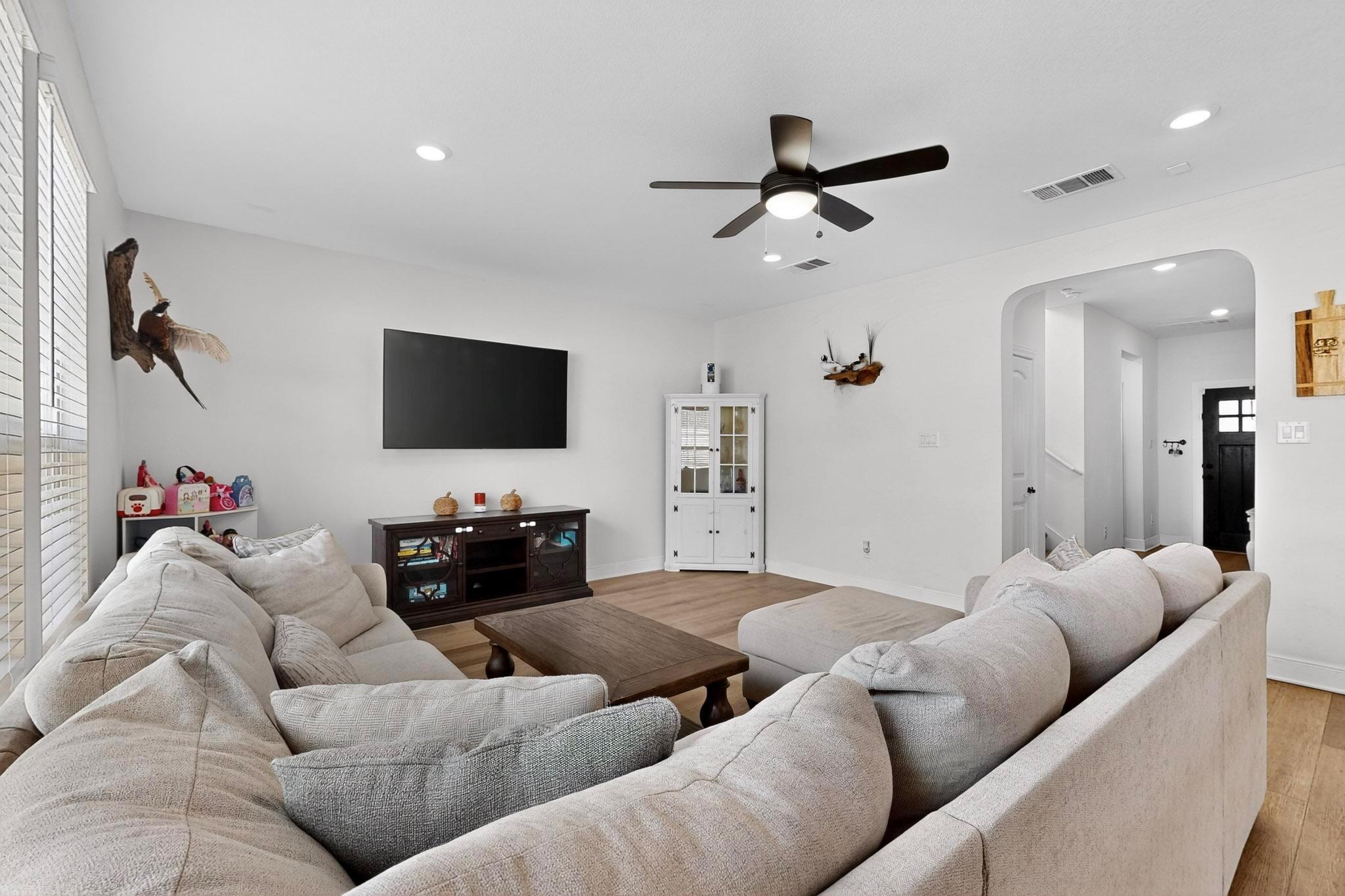 186 Azure Cv, Kyle, TX 78640