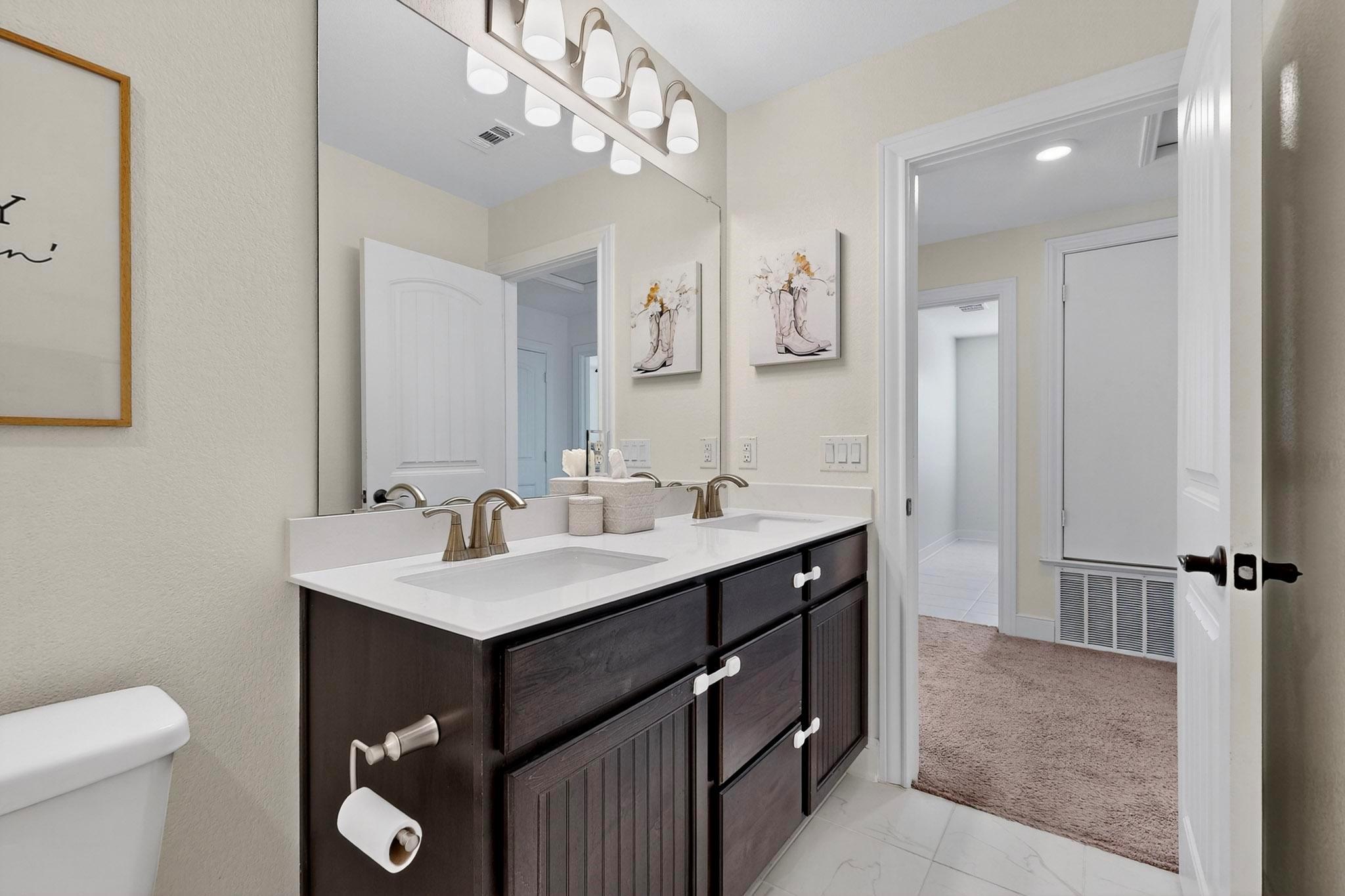 186 Azure Cv, Kyle, TX 78640