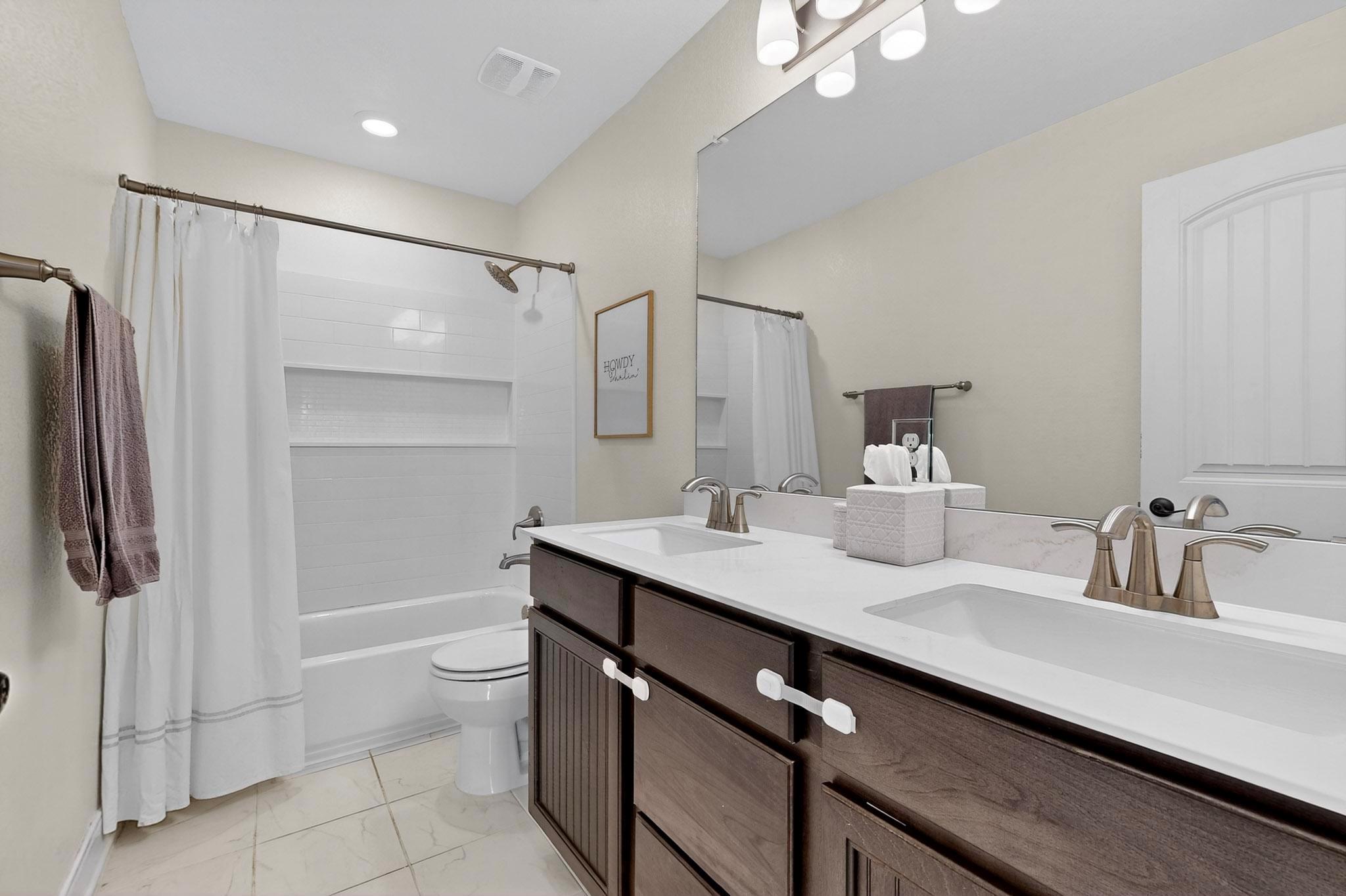 186 Azure Cv, Kyle, TX 78640