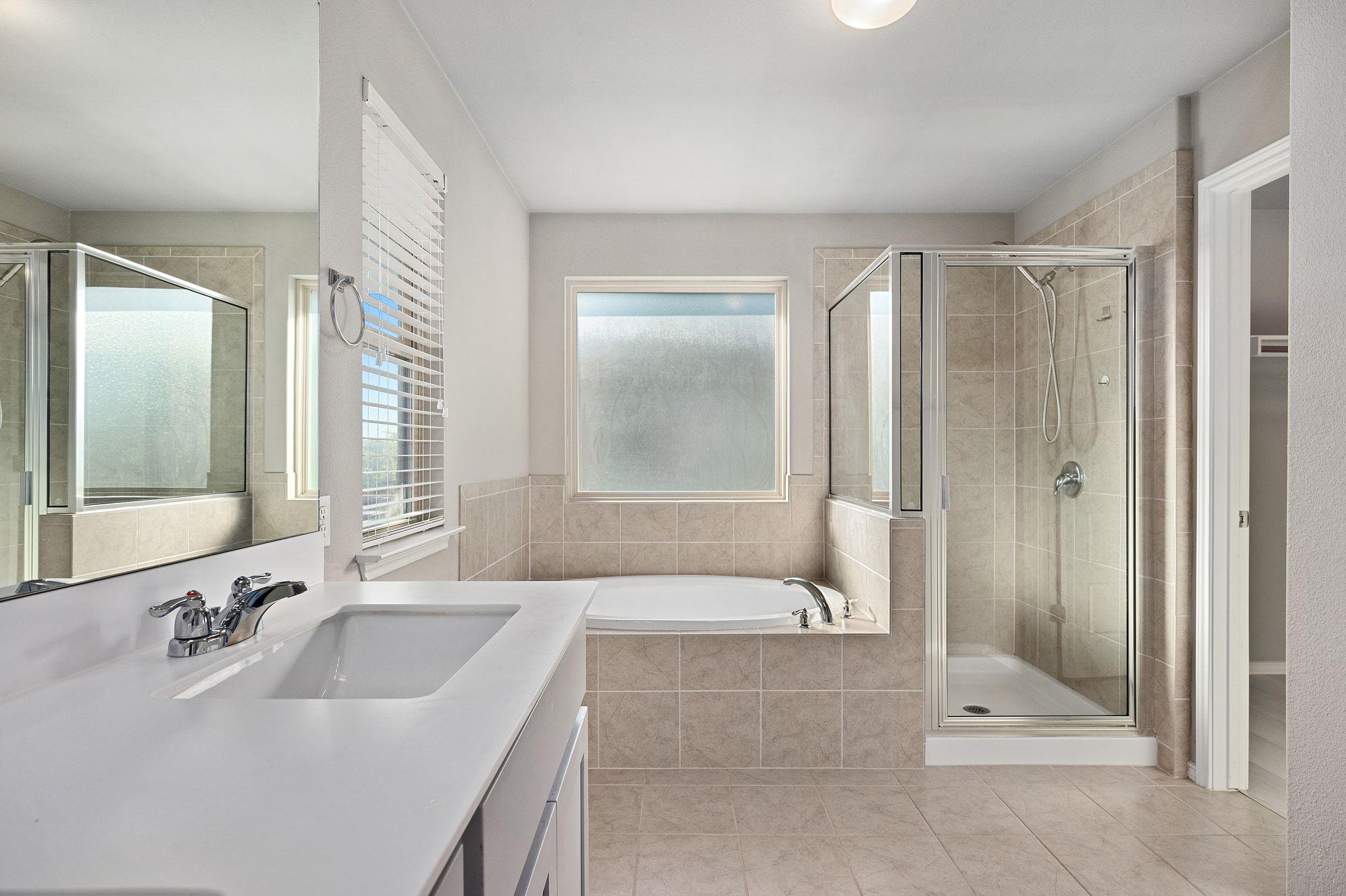 3651 Sandy Brook Dr # 229, Round Rock, TX 78665