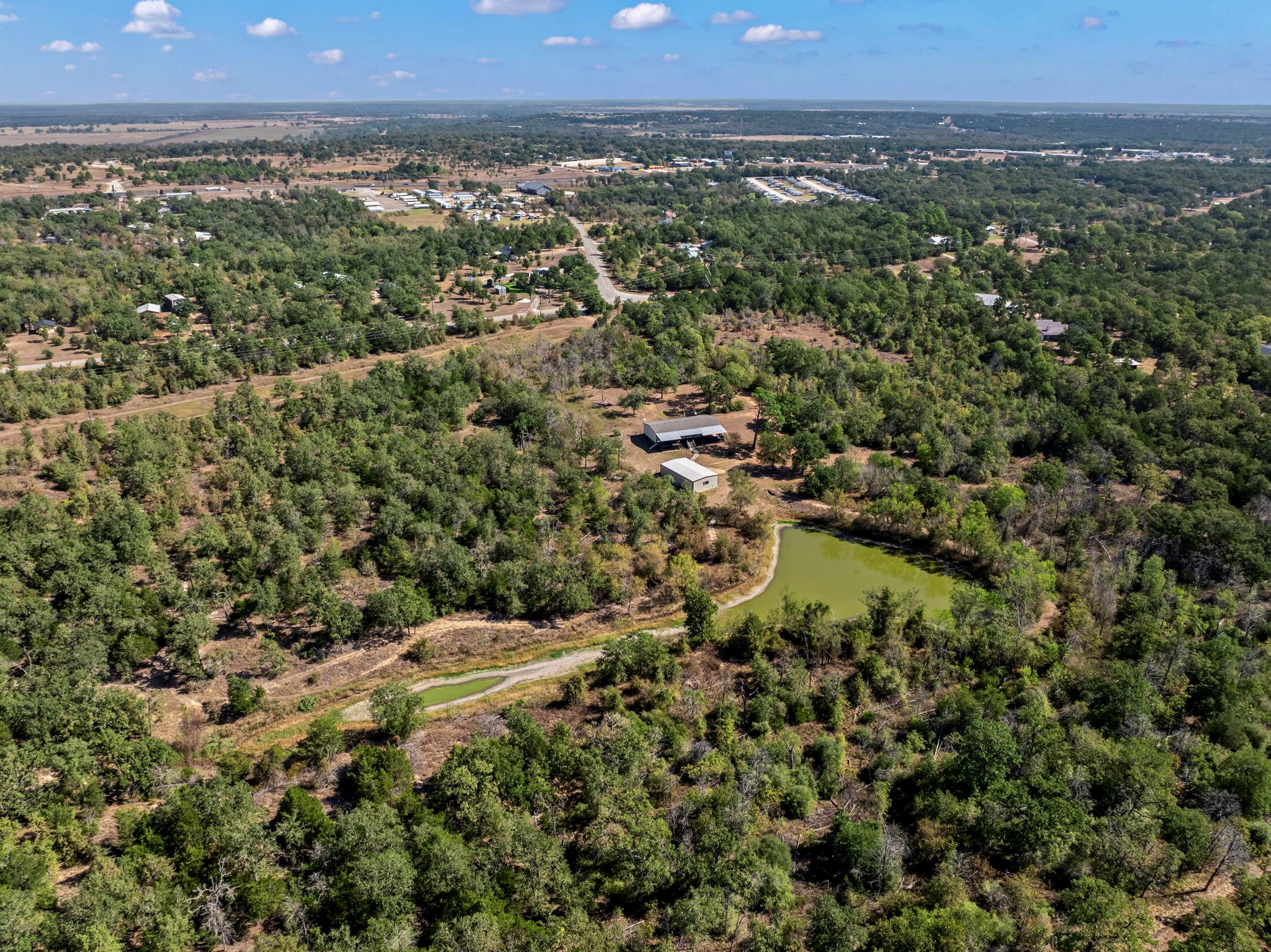 454 Leisure Ln, Cedar Creek, TX 78612