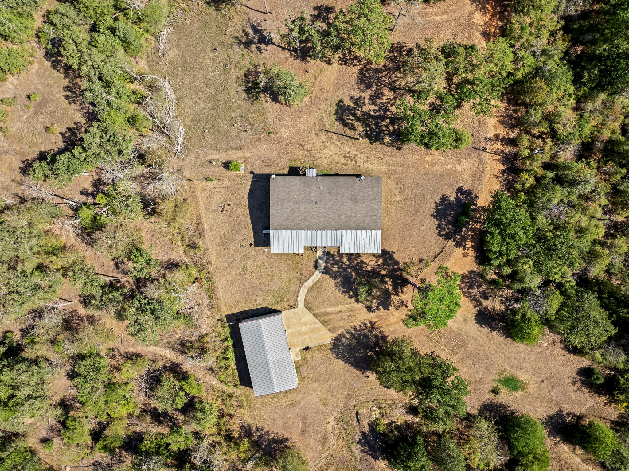 454 Leisure Ln, Cedar Creek, TX 78612