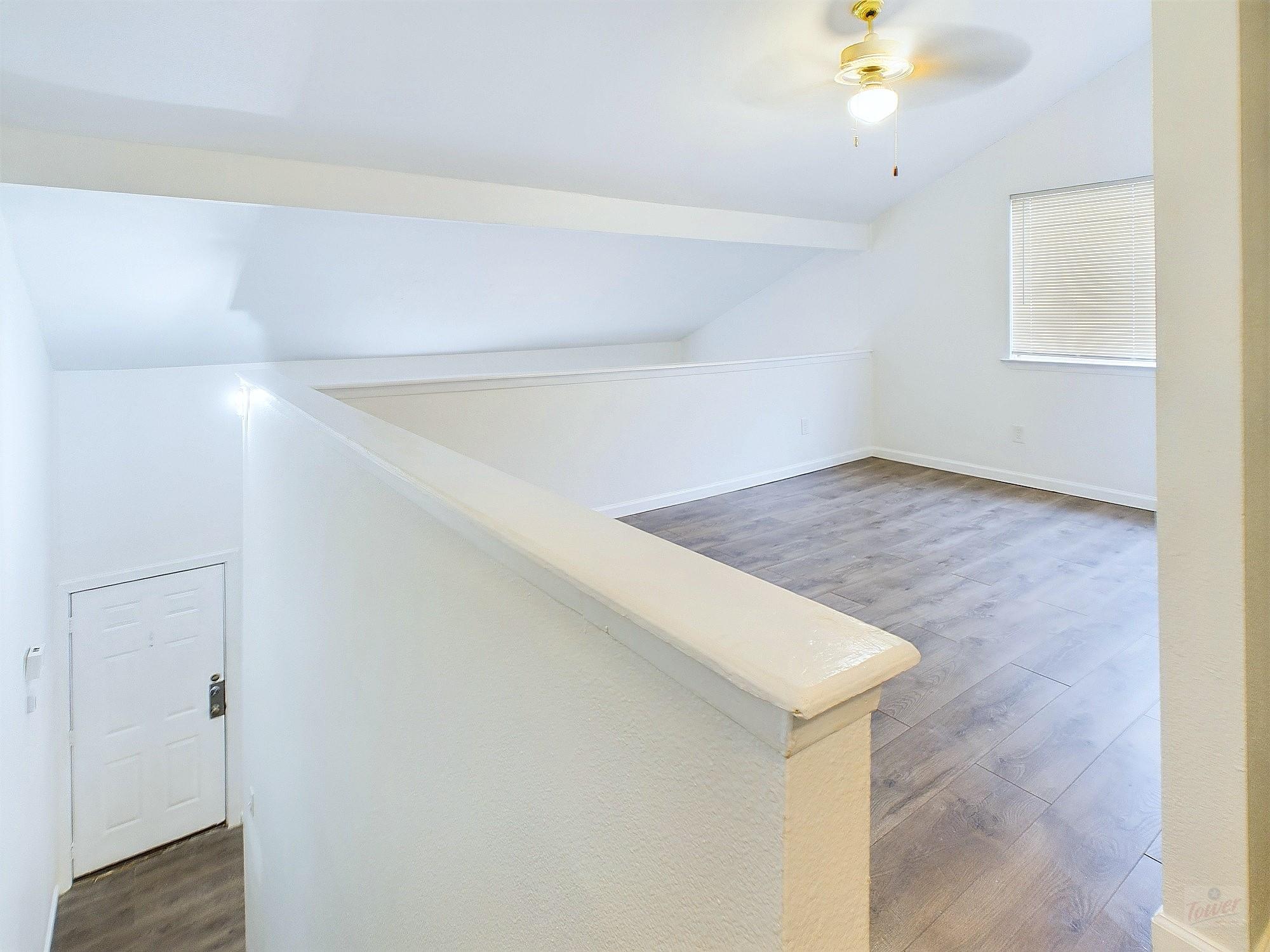 2124 Burton Dr # 140, Austin, TX 78741