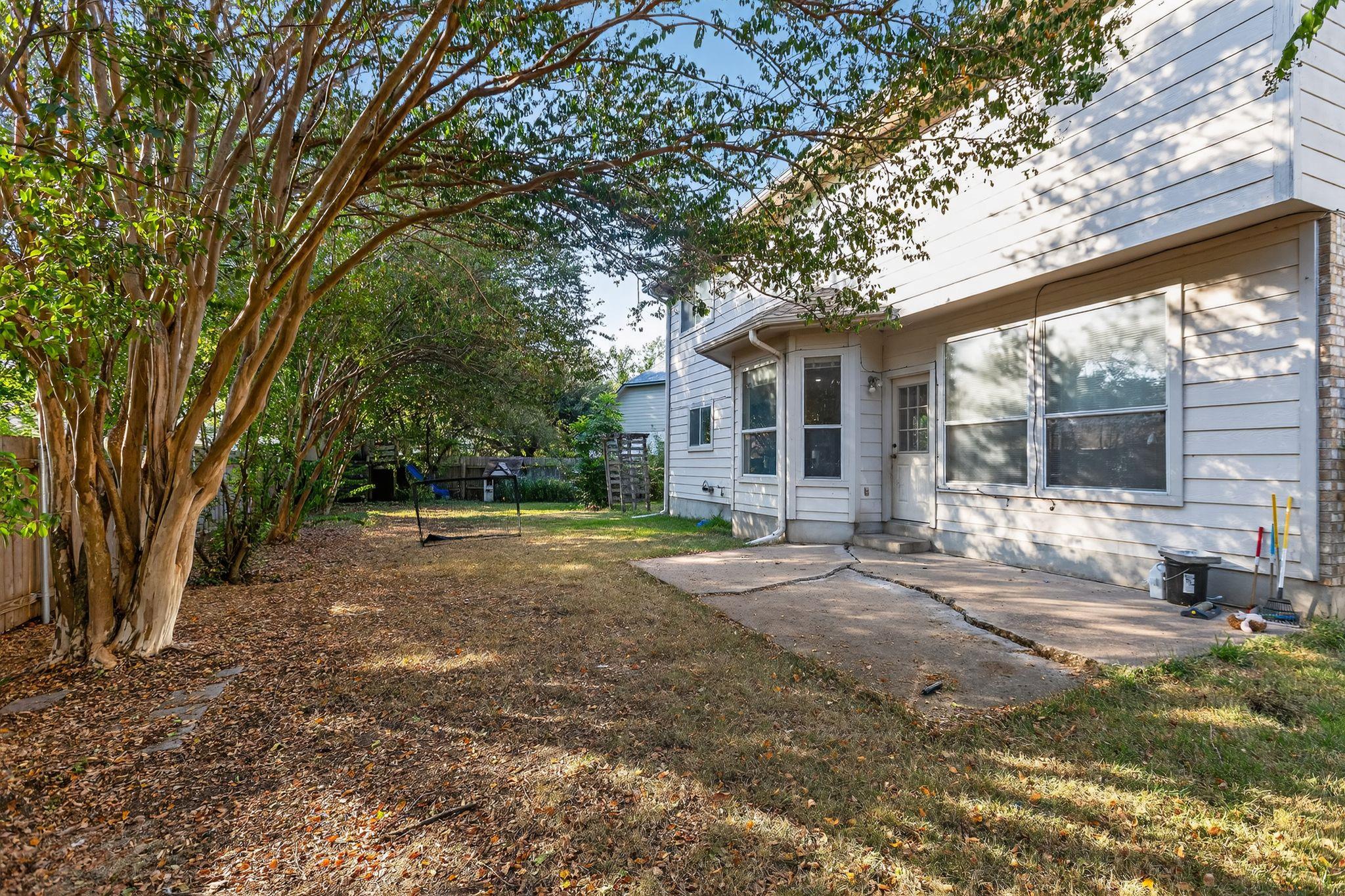 106 Reinhardt Ct, Georgetown, TX 78626