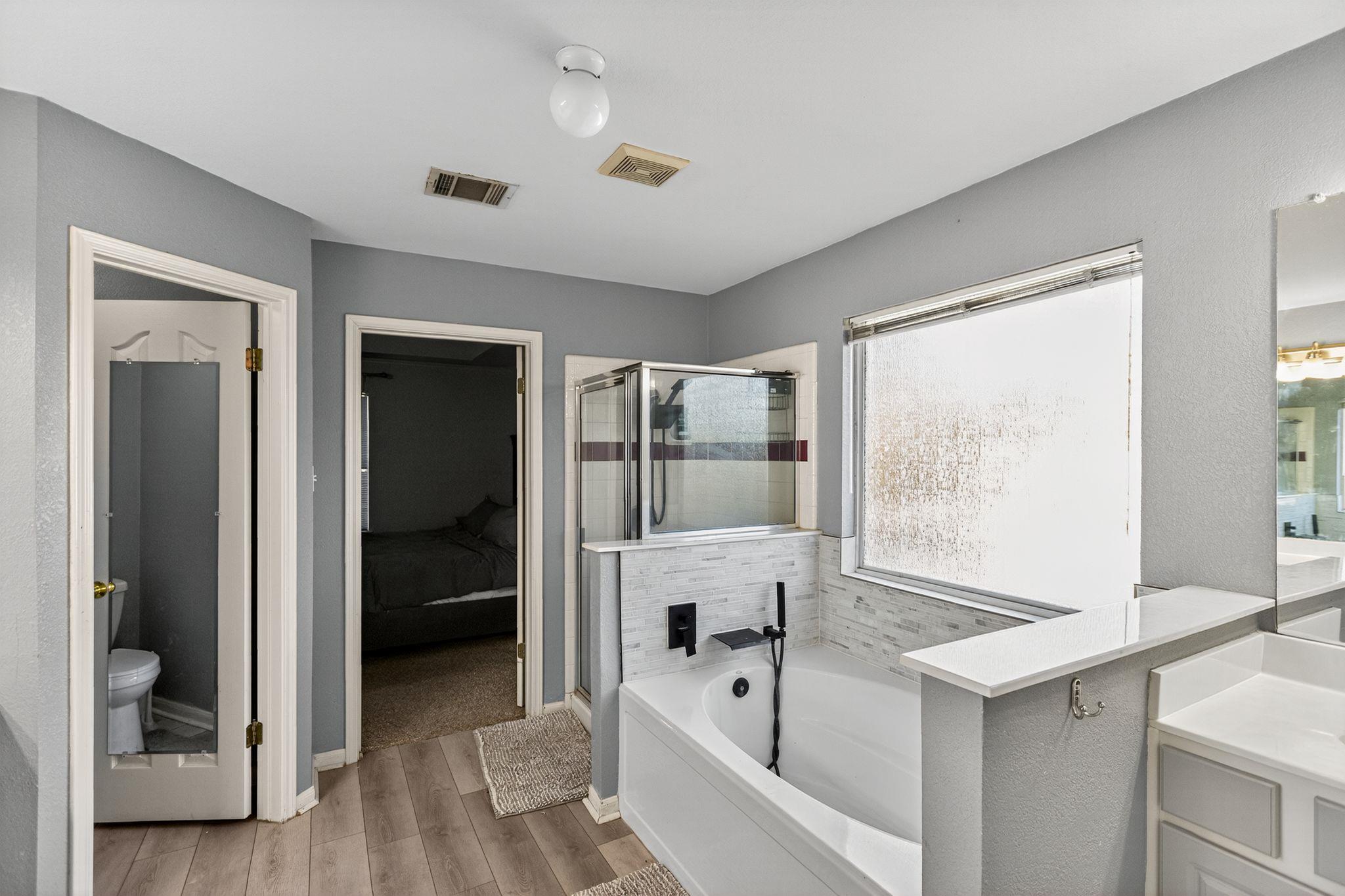 106 Reinhardt Ct, Georgetown, TX 78626