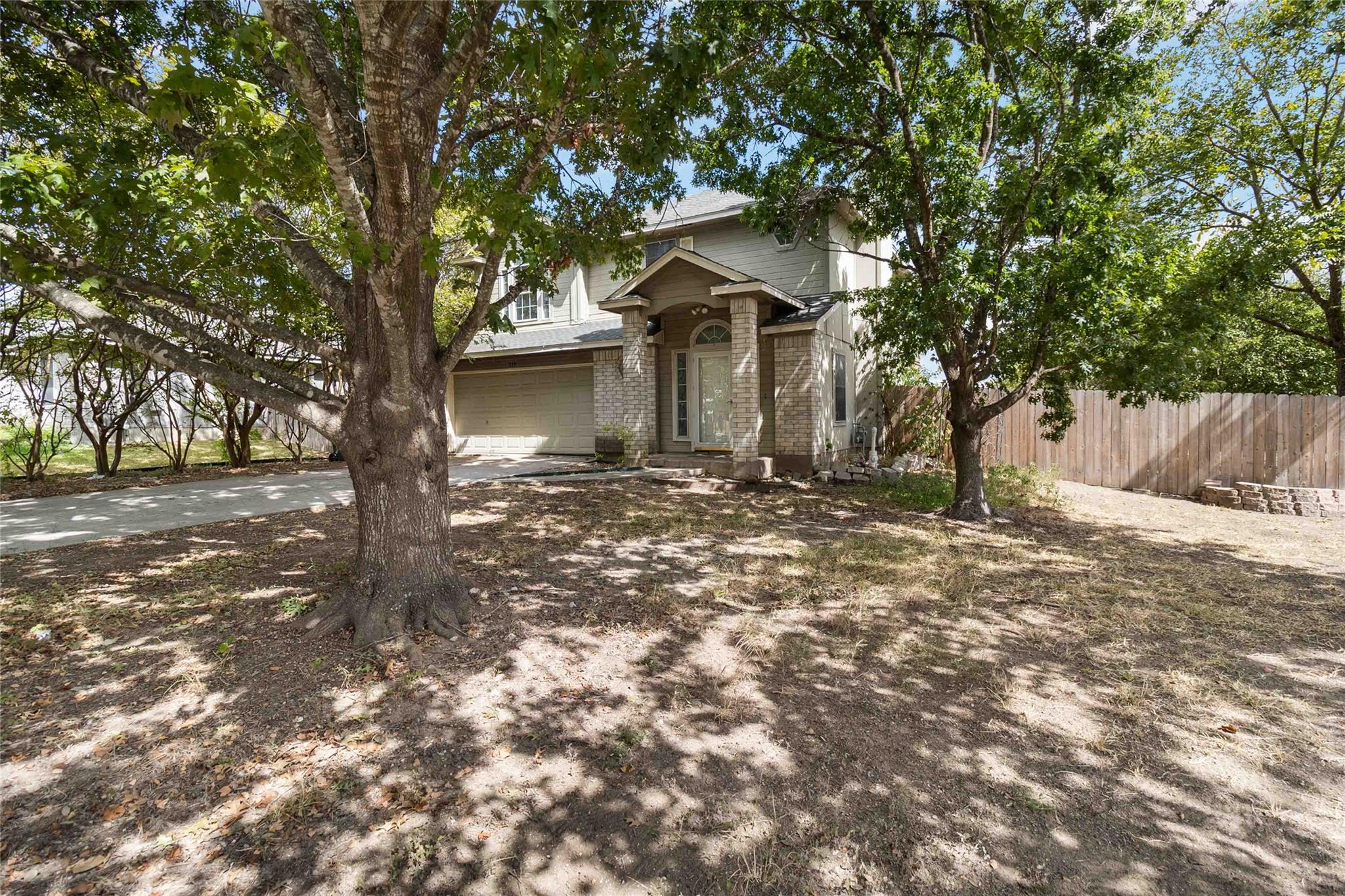 210 Briarstone Dr, Buda, TX 78610