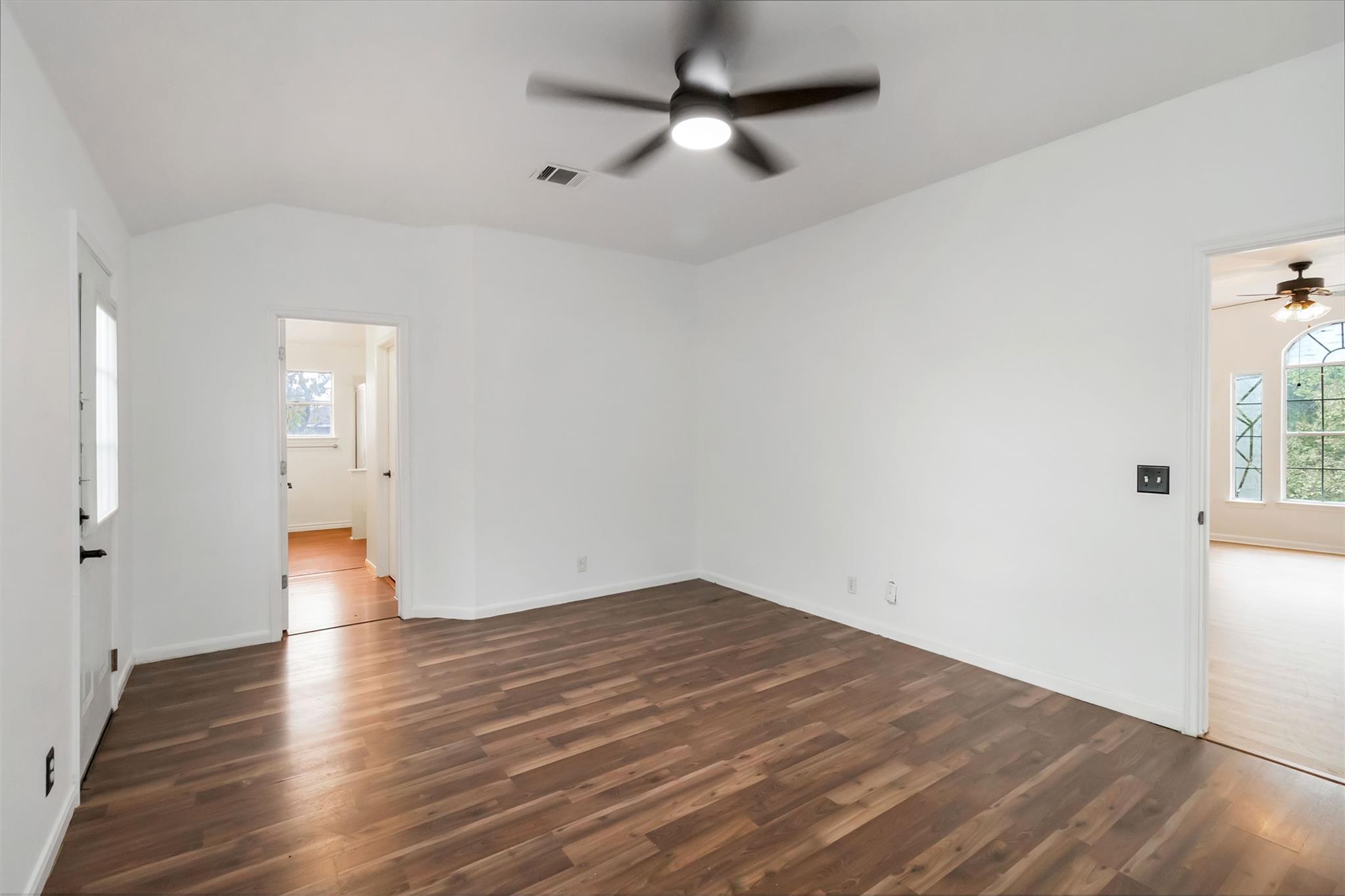 210 Briarstone Dr, Buda, TX 78610