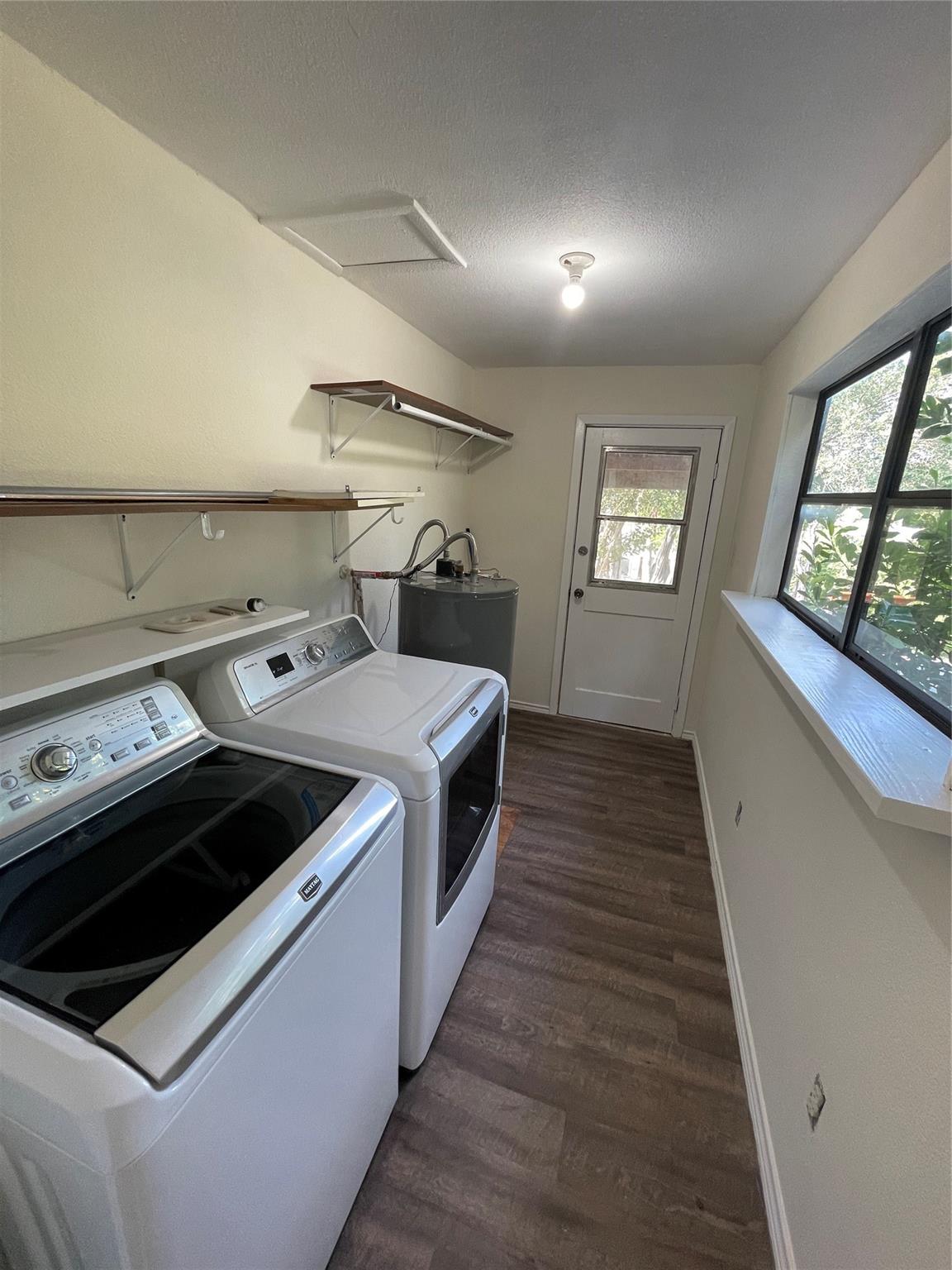 17303 E Darleen Dr, Leander, TX 78641