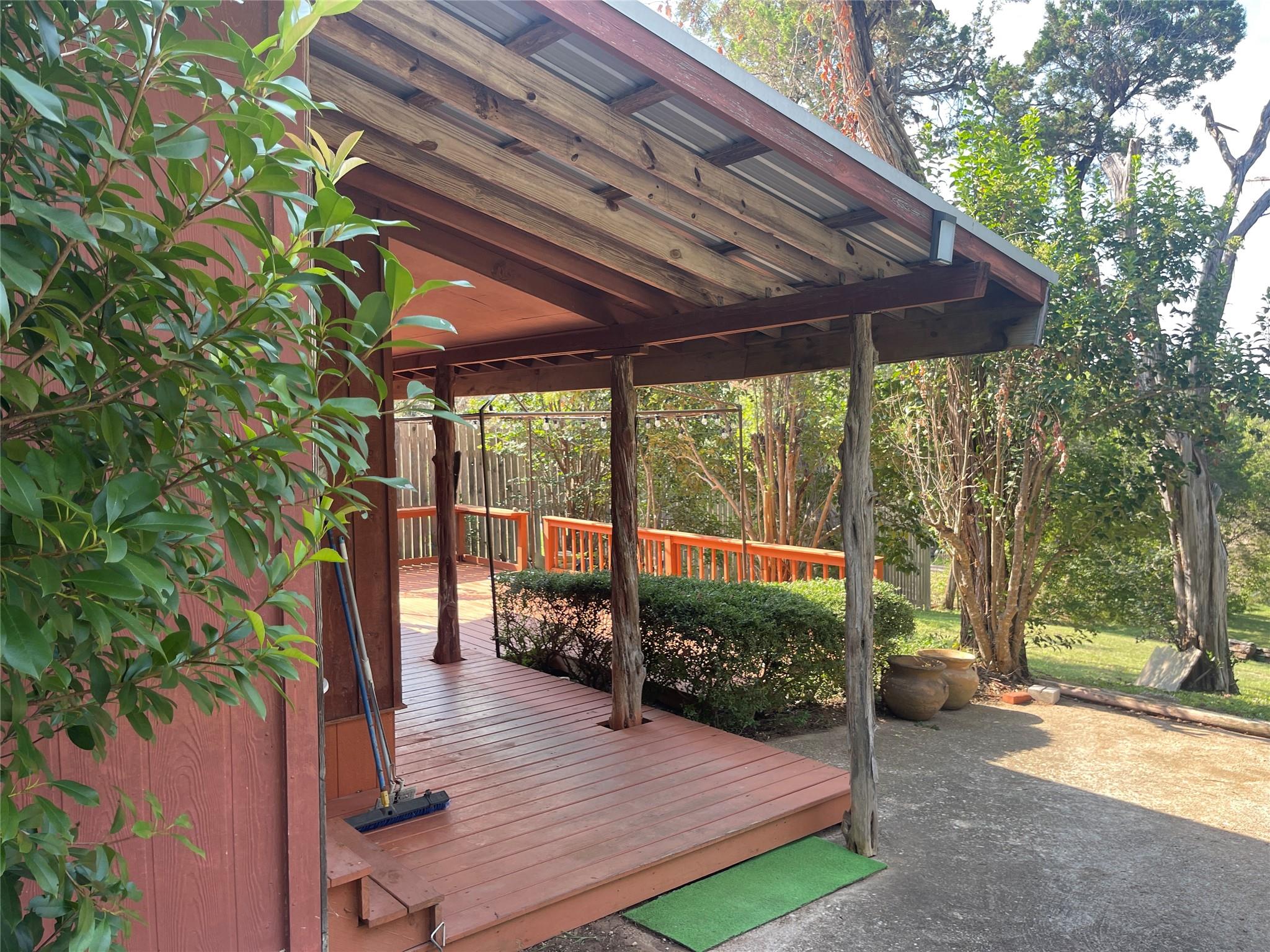 17303 E Darleen Dr, Leander, TX 78641