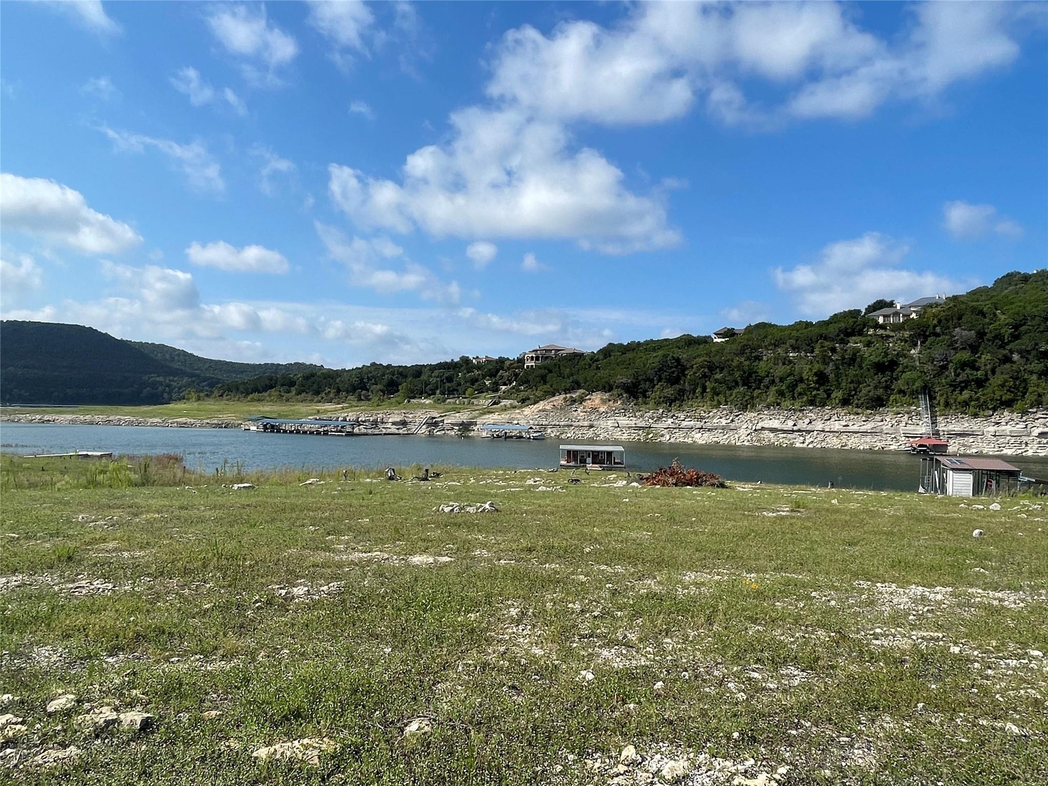 17303 E Darleen Dr, Leander, TX 78641