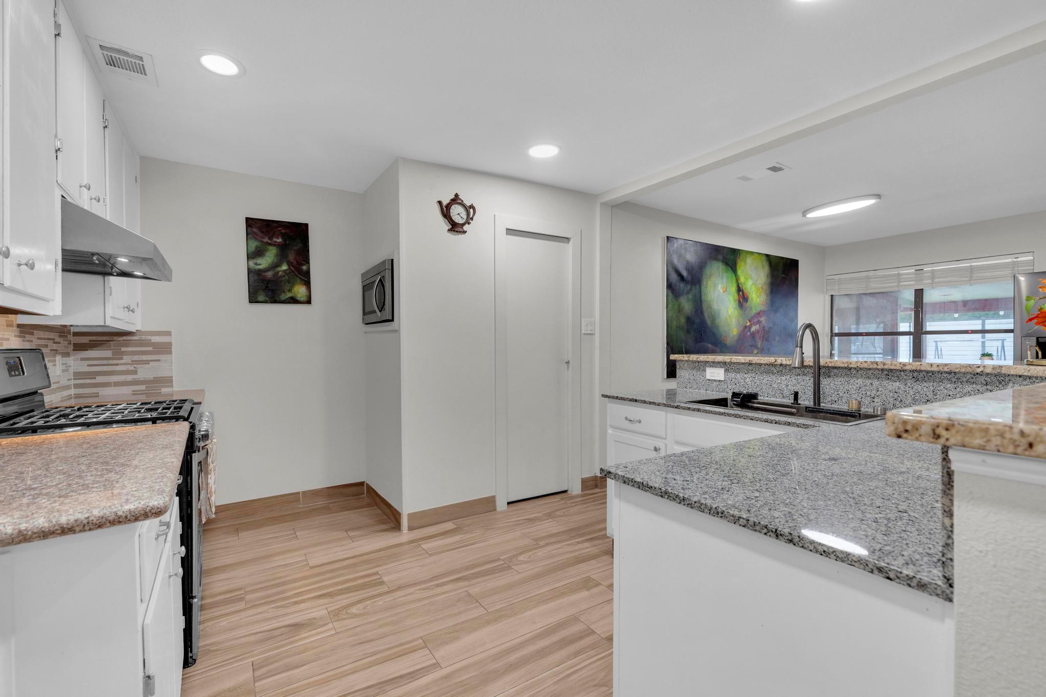 1311 Dove Haven Dr, Pflugerville, TX 78660