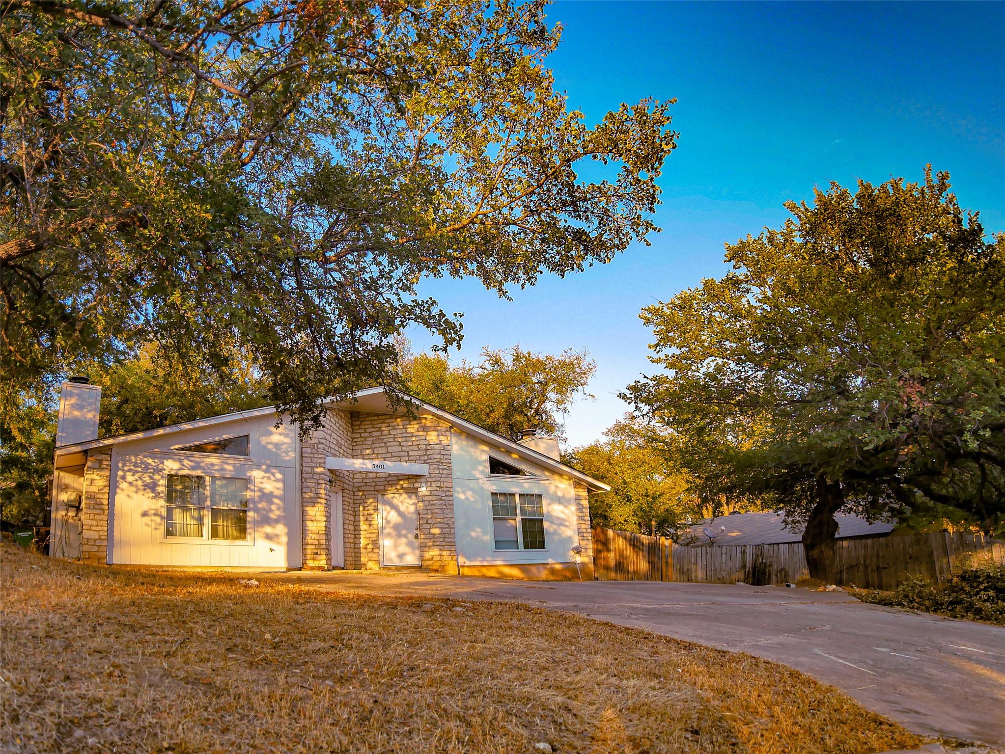 5401 Atascosa Dr, Austin, TX 78744