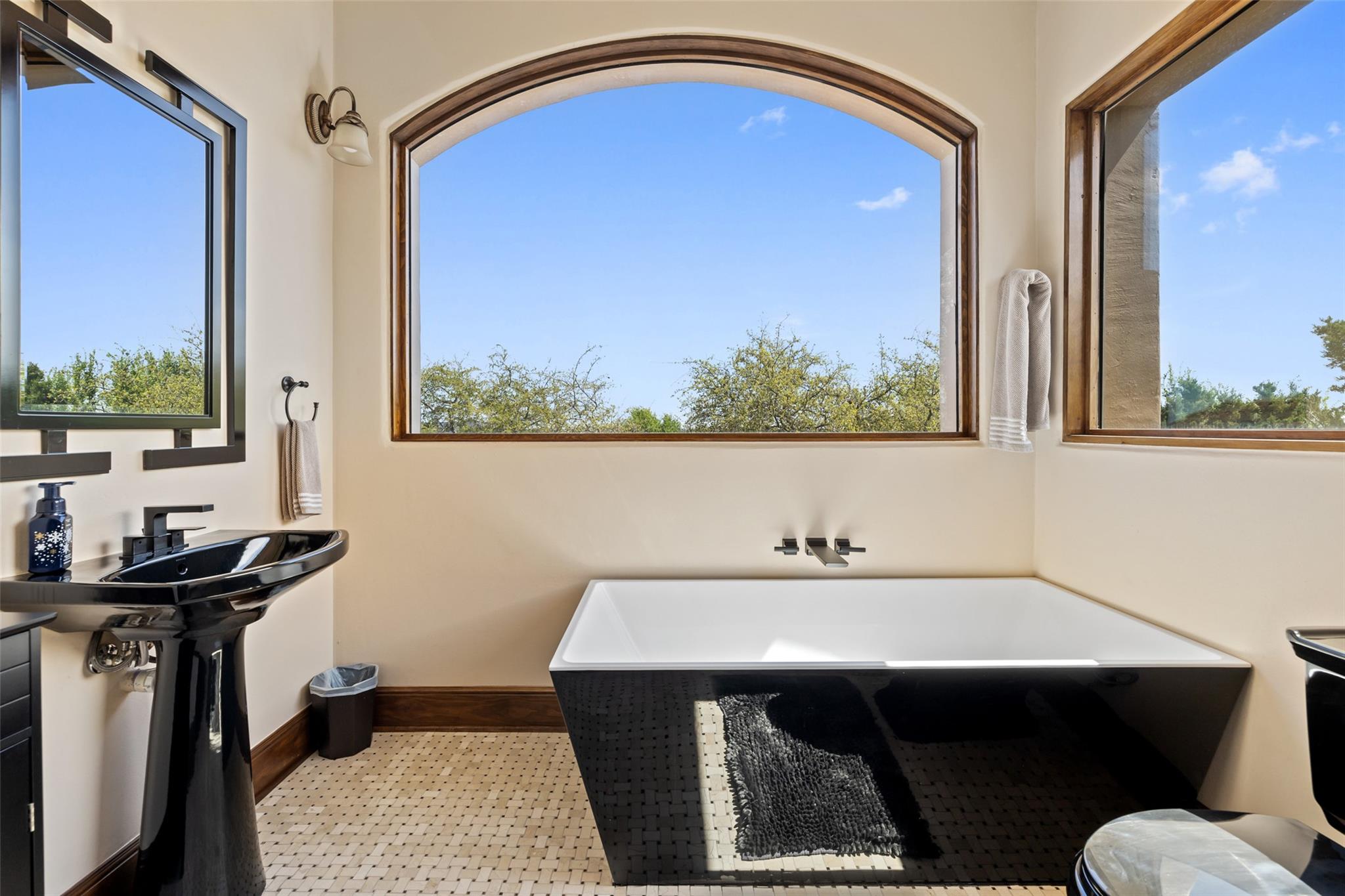 13001 Little Barton Ln, Austin, TX 78738