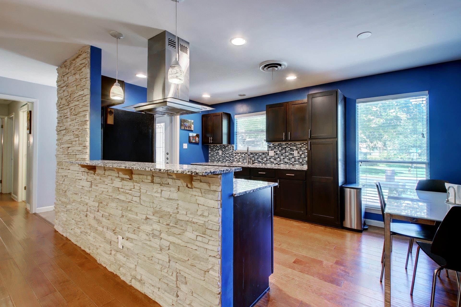 6709 Columbia Dr, Austin, TX 78723