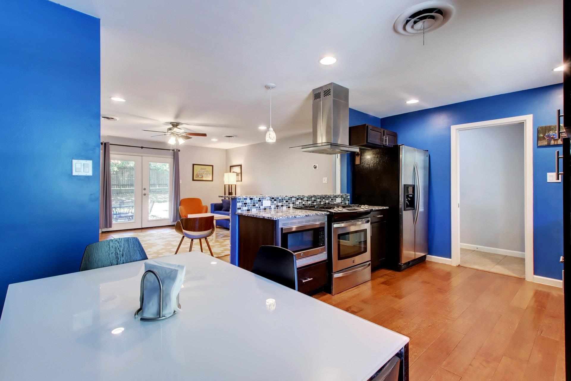 6709 Columbia Dr, Austin, TX 78723