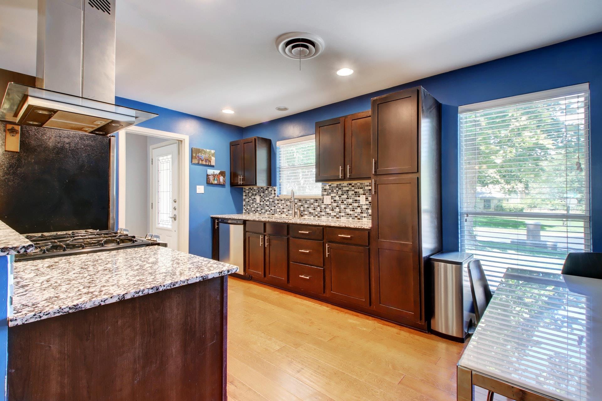 6709 Columbia Dr, Austin, TX 78723