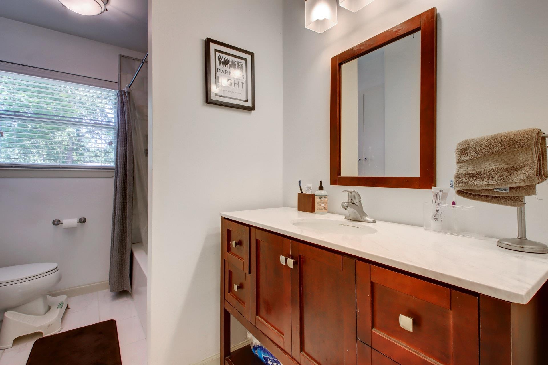 6709 Columbia Dr, Austin, TX 78723