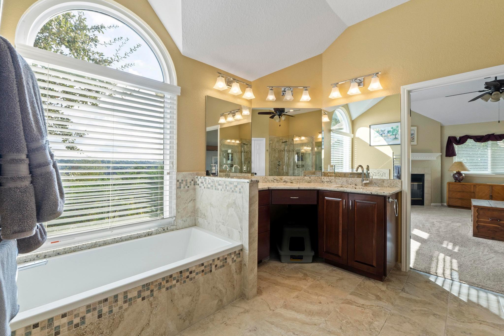 10713 Yorktown Trl, Austin, TX 78726