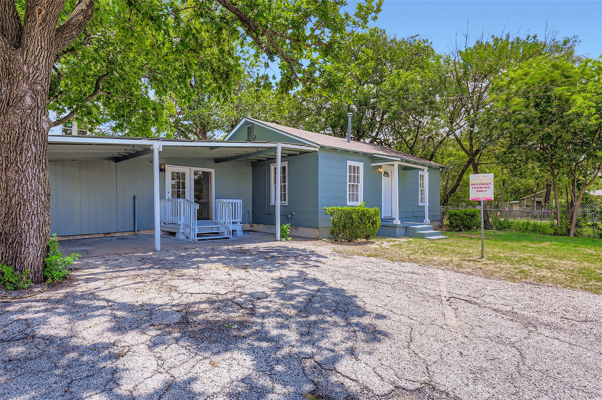 700 W Saint Johns Ave, Austin, TX 78752
