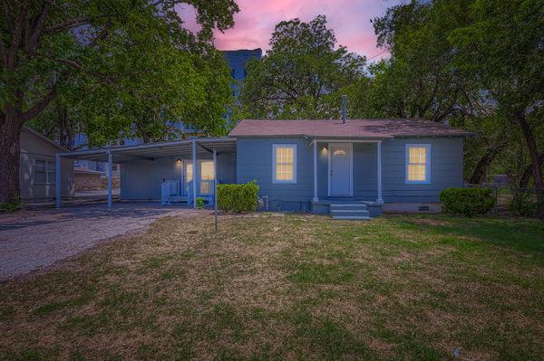 700 W Saint Johns Ave, Austin, TX 78752