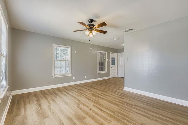 700 W Saint Johns Ave, Austin, TX 78752