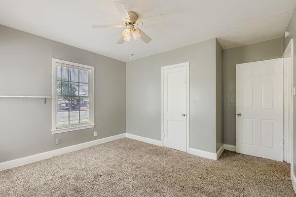 700 W Saint Johns Ave, Austin, TX 78752