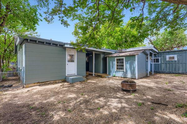 700 W Saint Johns Ave, Austin, TX 78752