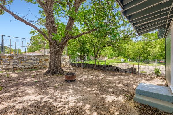 700 W Saint Johns Ave, Austin, TX 78752