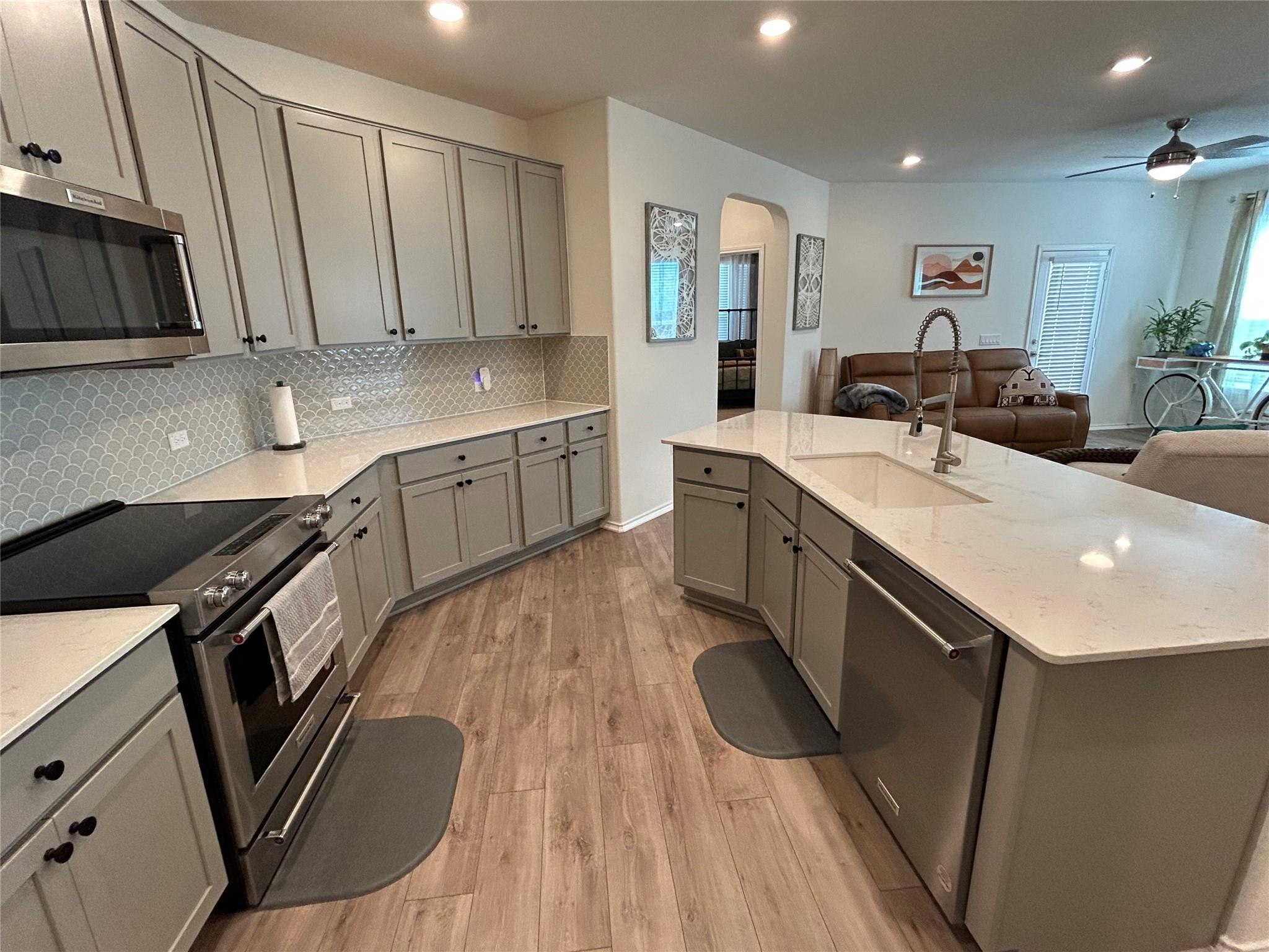 12713 Oxford Vineyard Ln, Manor, TX 78653