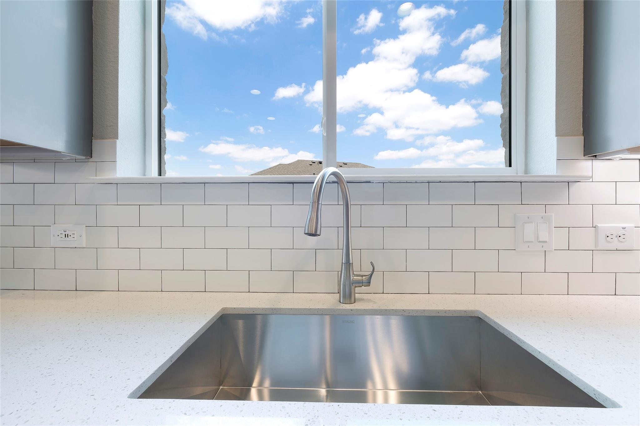 1106 Warm Springs Dr, Pflugerville, TX 78660