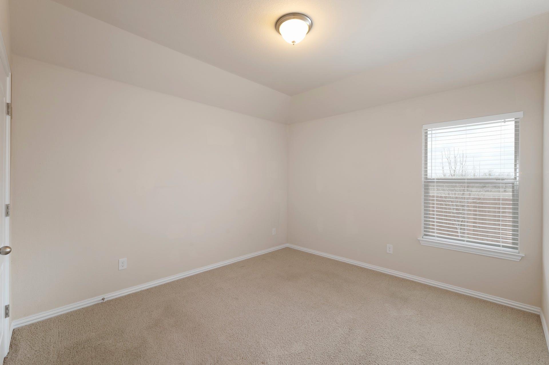 753 Hot Springs Vly, Buda, TX 78610