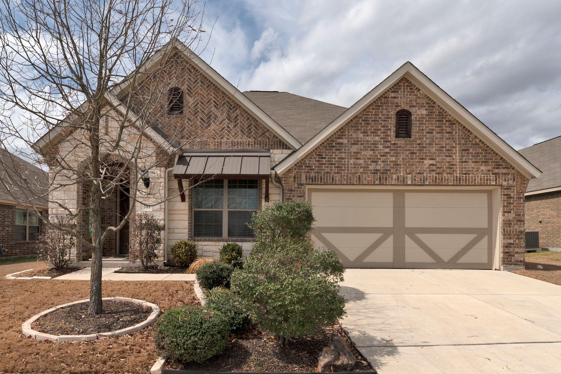 753 Hot Springs Vly, Buda, TX 78610