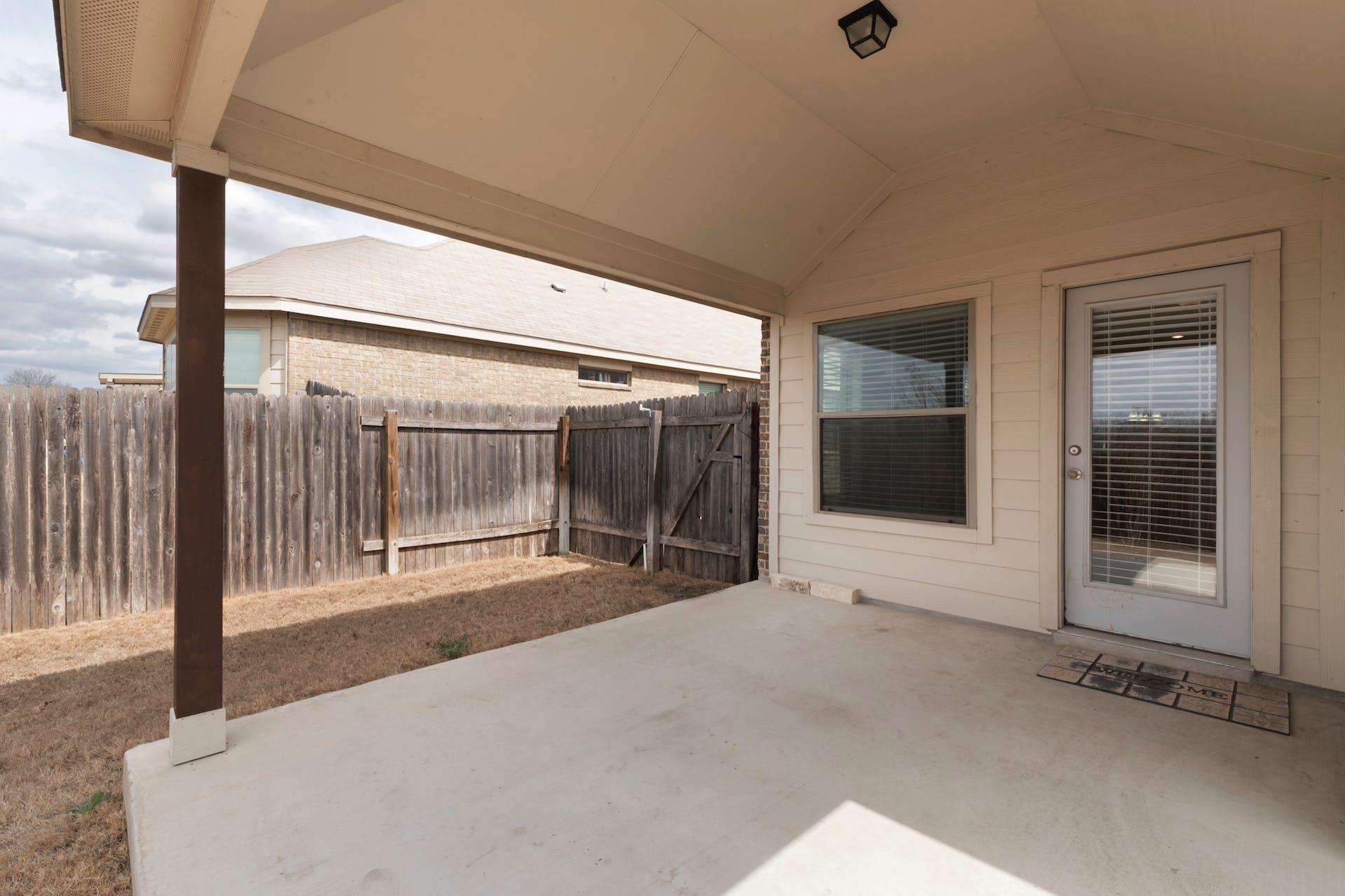753 Hot Springs Vly, Buda, TX 78610