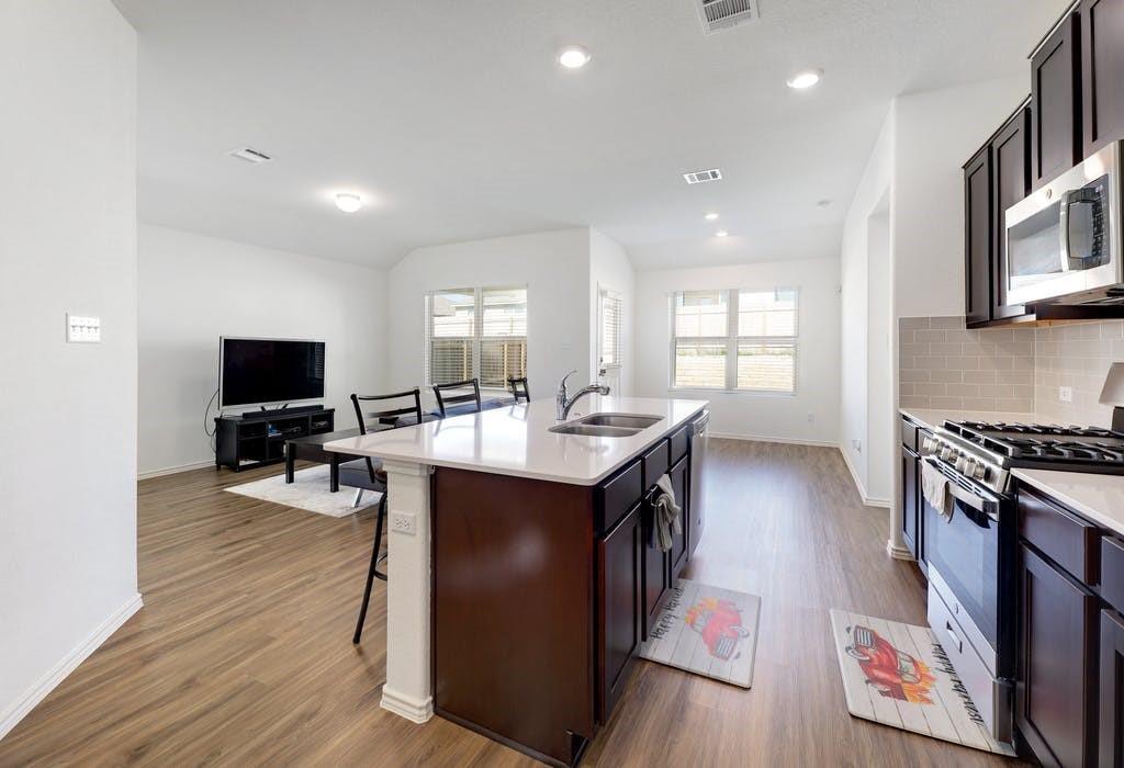 21416 Bird Wing Dr, Pflugerville, TX 78660