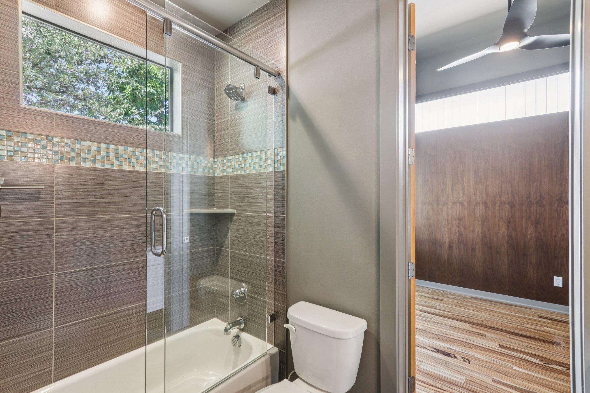 488 Starlight Village Loop # 2, Leander, TX 78641