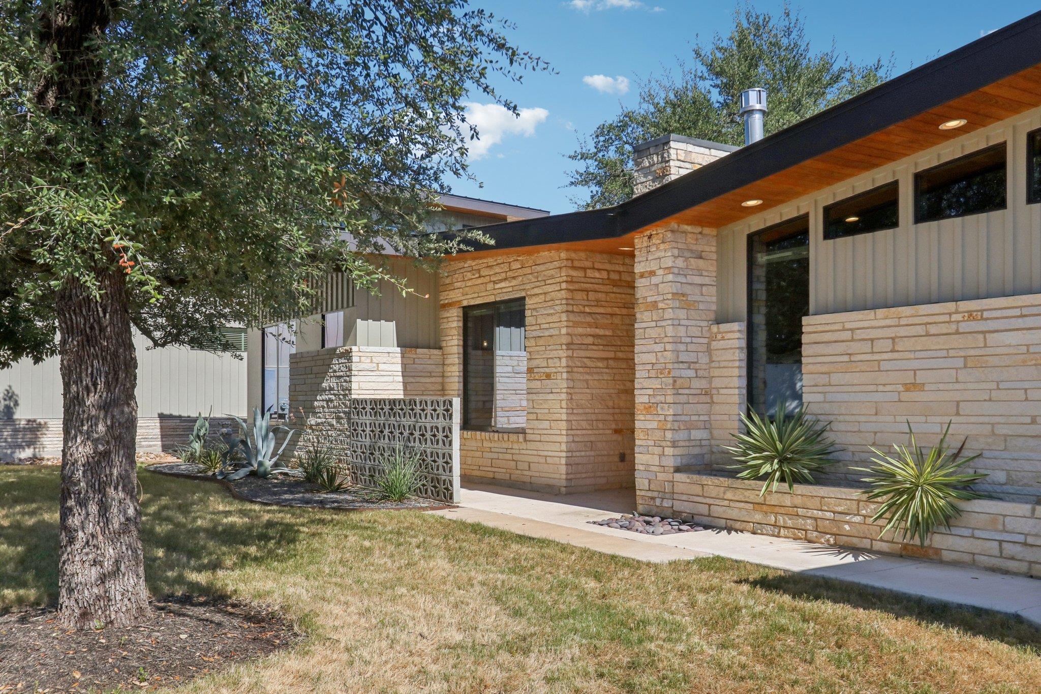 488 Starlight Village Loop # 2, Leander, TX 78641