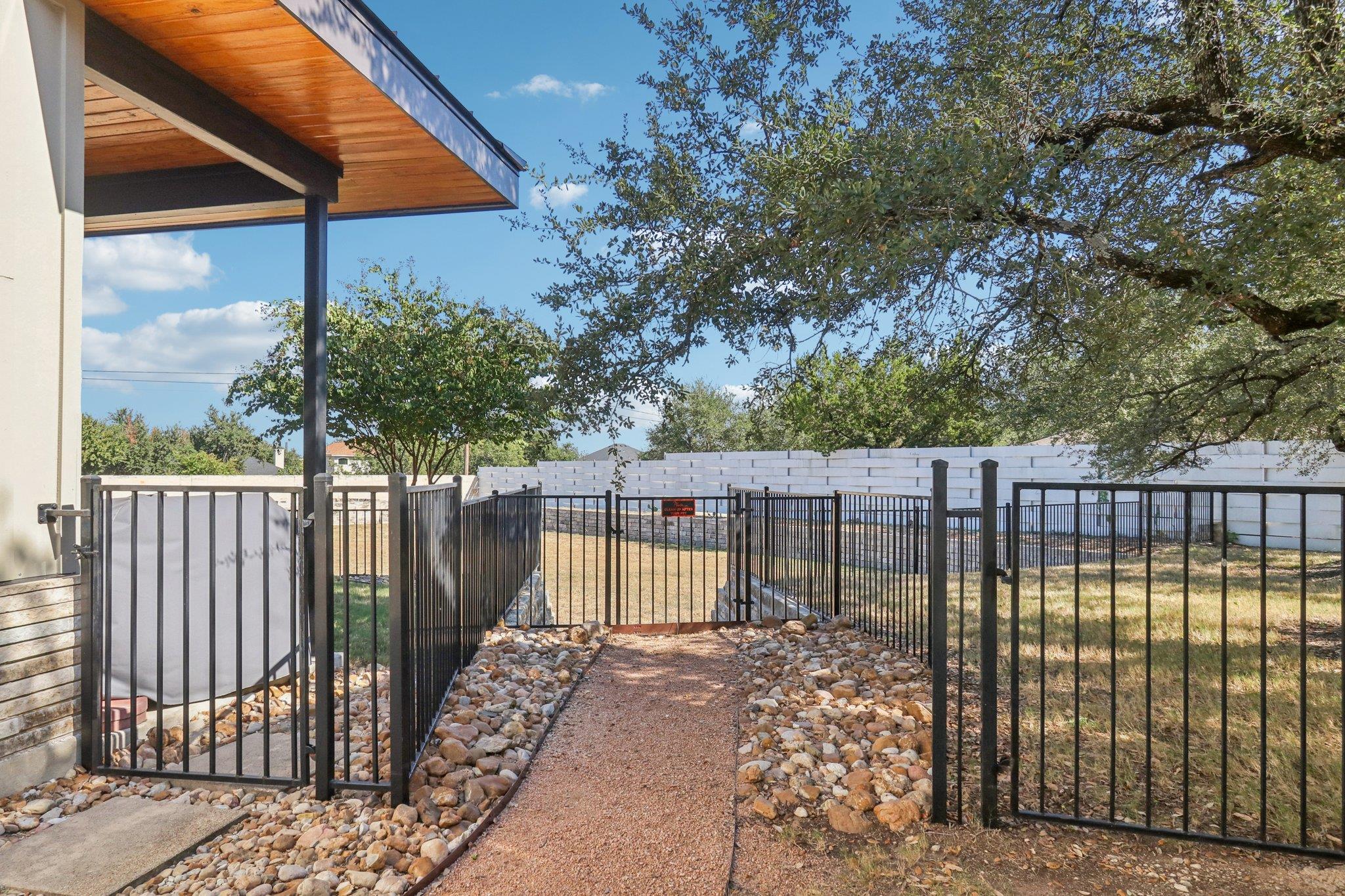 488 Starlight Village Loop # 2, Leander, TX 78641